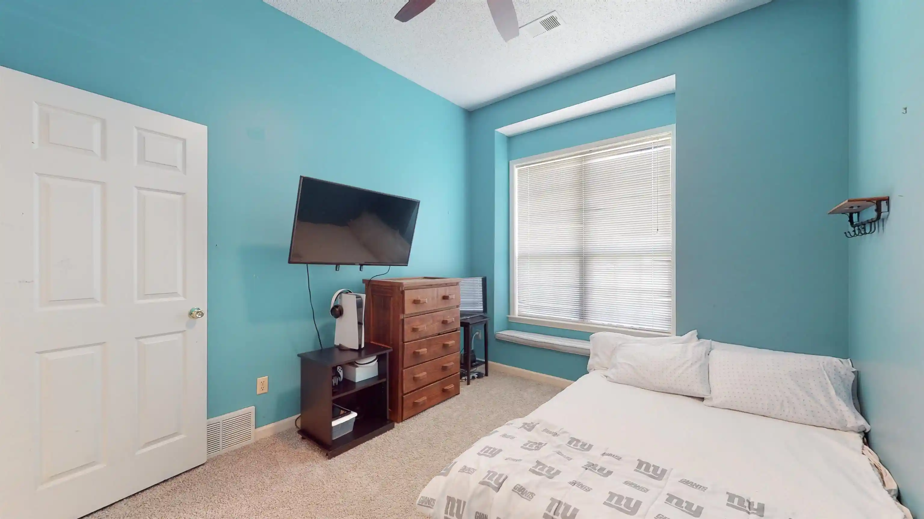 Photo 4 of Single family home for sale at 195 Cross Point Dr, Collierville, TN 38017 | MLS# 10229389 | Listing updated on 2026-09-16