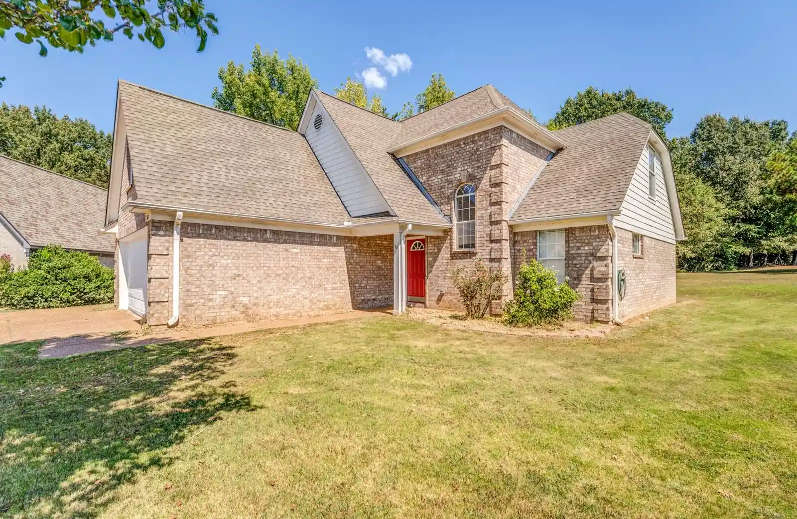Photo 1 of Single family home for sale at 40 Hannah Cv, Oakland, TN 38068 | MLS# 10229396 | Listing updated on 2026-09-14