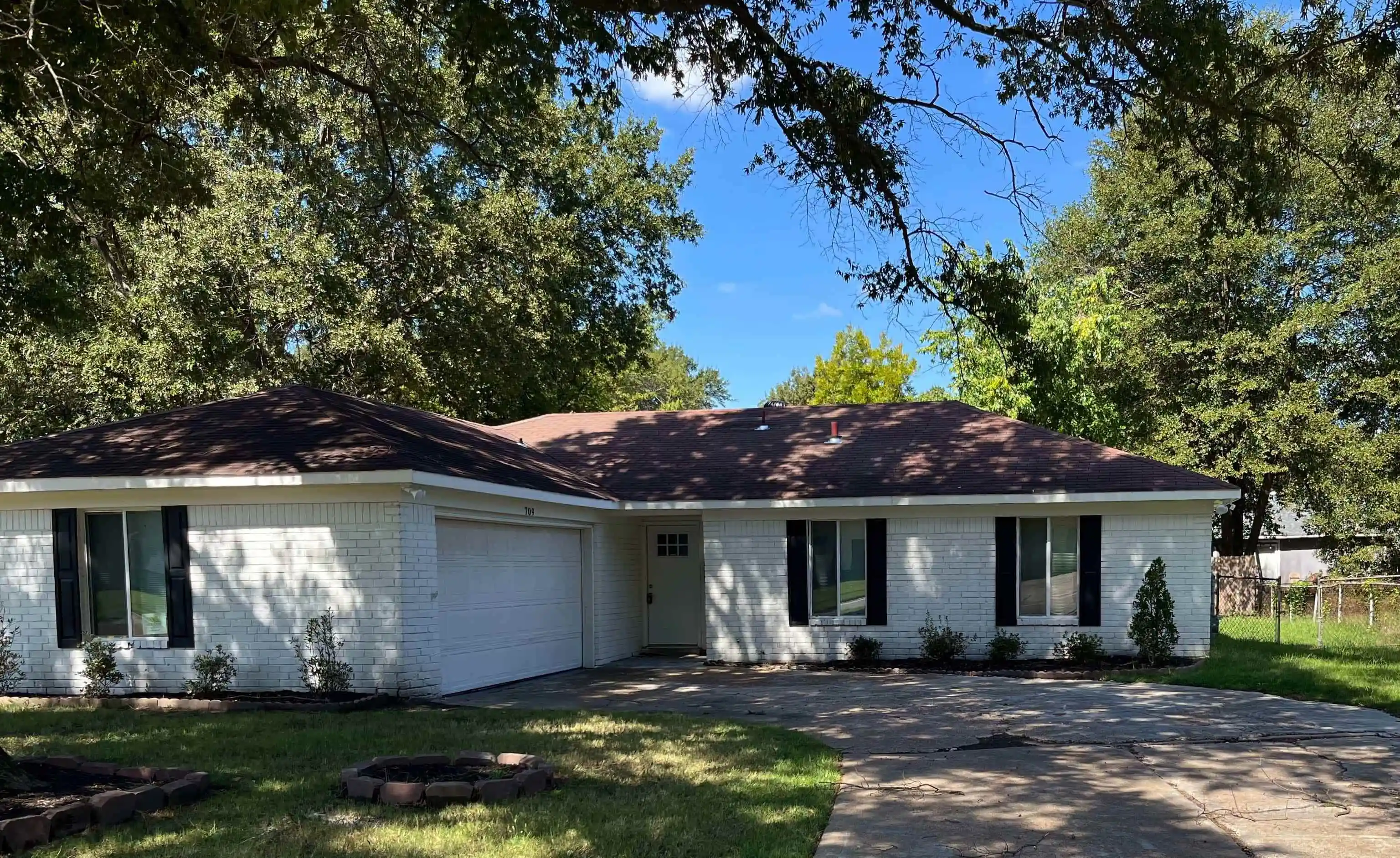 Photo 1 of Single family home for sale at 709 Belmont Dr, West Memphis, AR 72301 | MLS# 10229397 | Listing updated on 2026-09-12