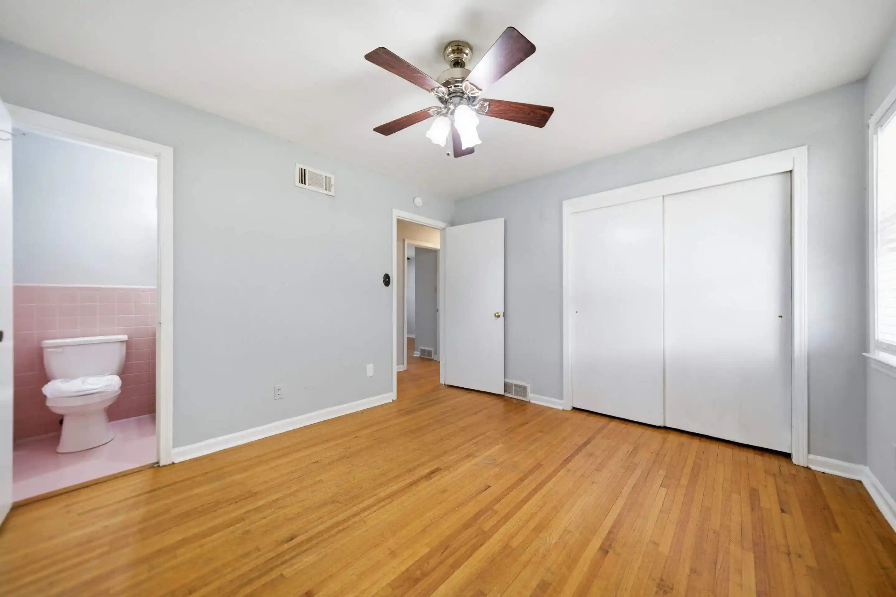 Photo 3 of Single family home for sale at 5073 Whitworth Rd, Memphis, TN 38116 | MLS# 10229416 | Listing updated on 2026-08-31