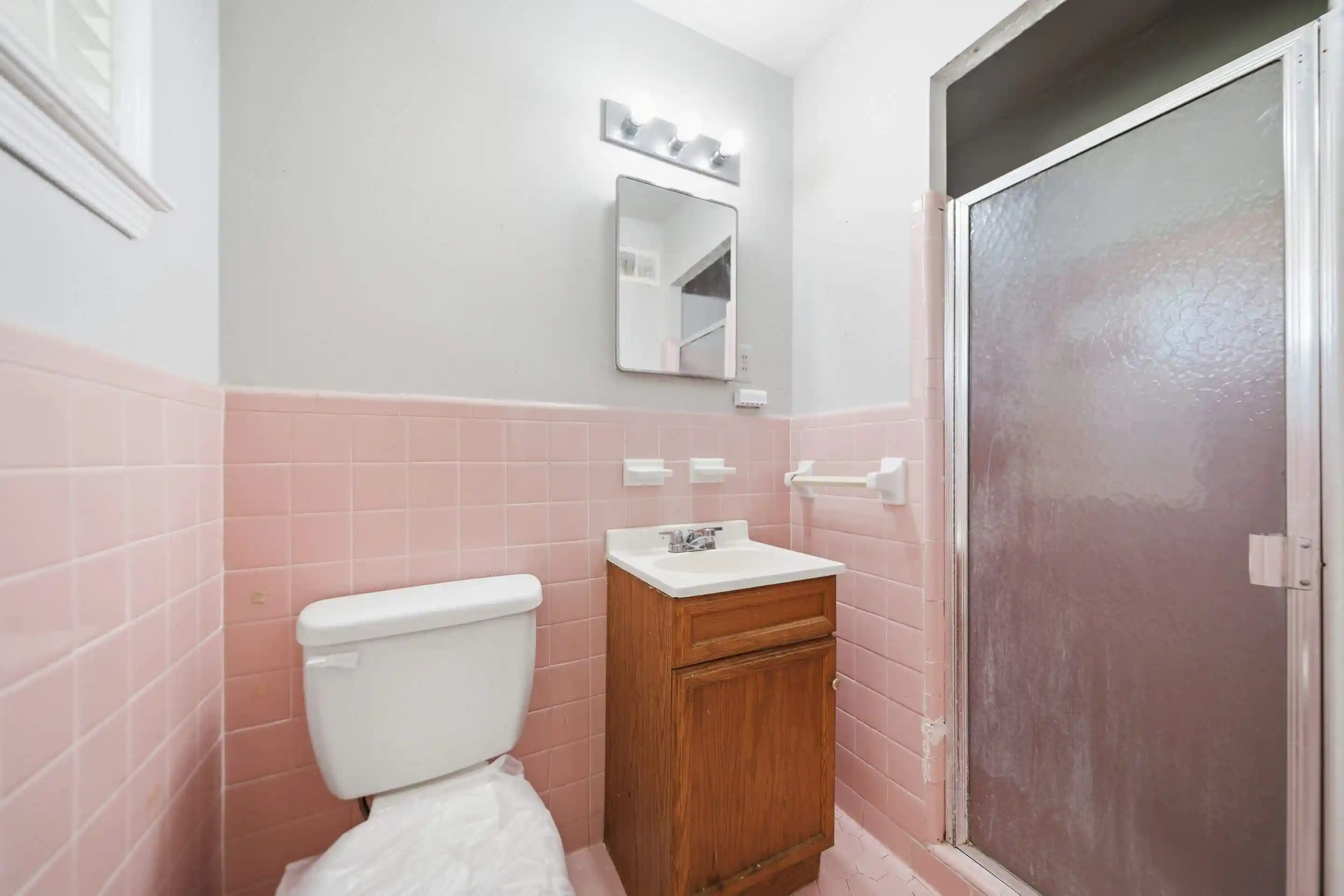 Photo 3 of Single family home for sale at 5073 Whitworth Rd, Memphis, TN 38116 | MLS# 10229416 | Listing updated on 2026-08-31