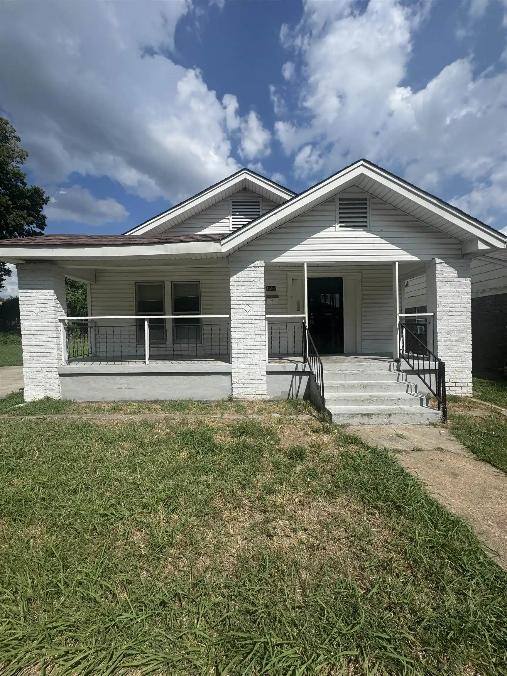 Photo 1 of Single family home for sale at 1532 Barton St, Memphis, TN 38106 | MLS# 10229422 | Listing updated on 2026-08-31