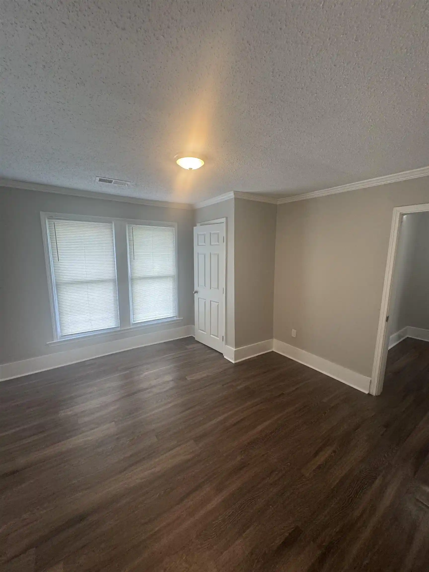 Photo 3 of Single family home for sale at 1532 Barton St, Memphis, TN 38106 | MLS# 10229422 | Listing updated on 2026-08-31
