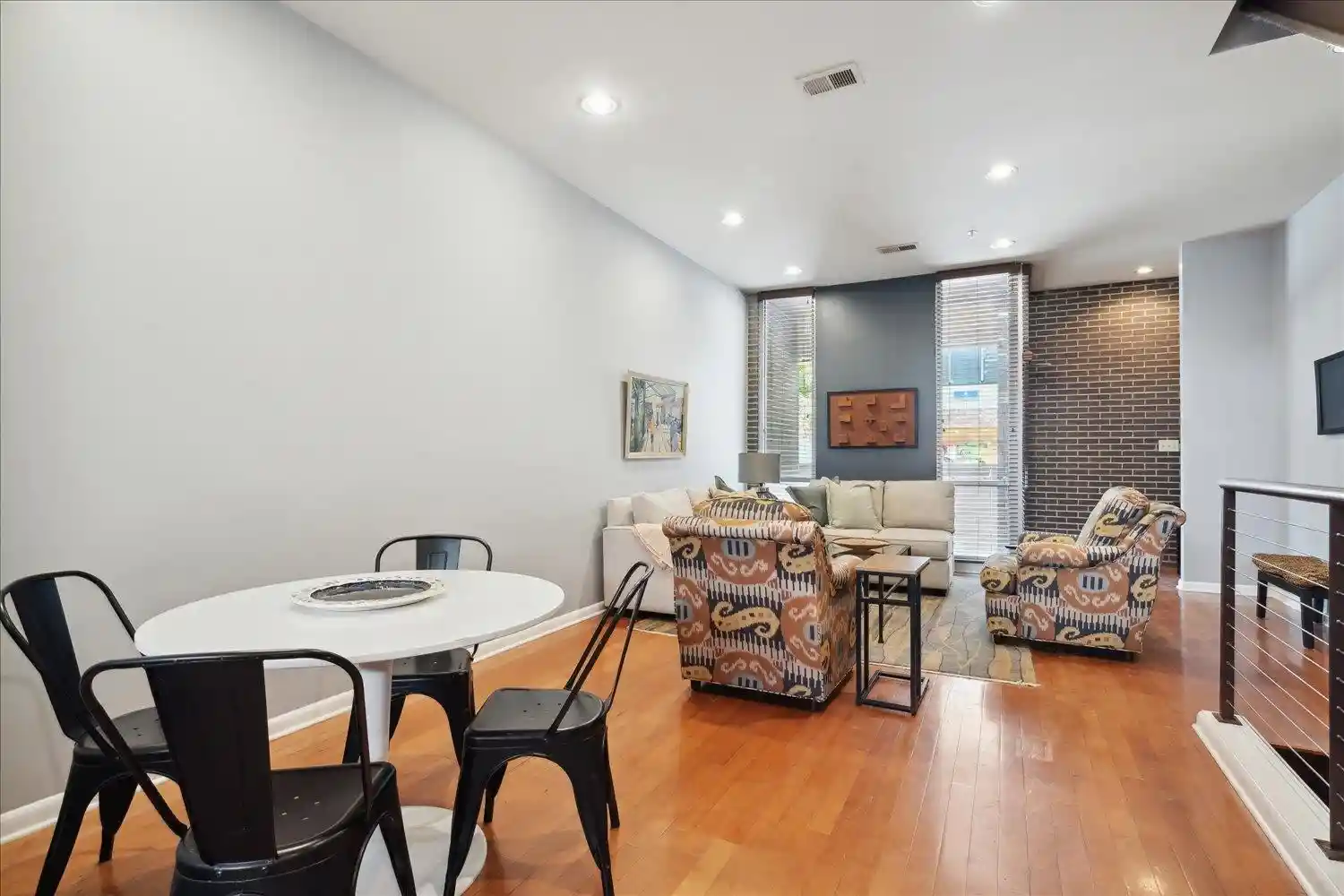 Photo 2 of Sale Pending at 449 Monroe Ave #105, Memphis, TN 38103 | MLS# 10229426 | Listing updated on 2026-09-19