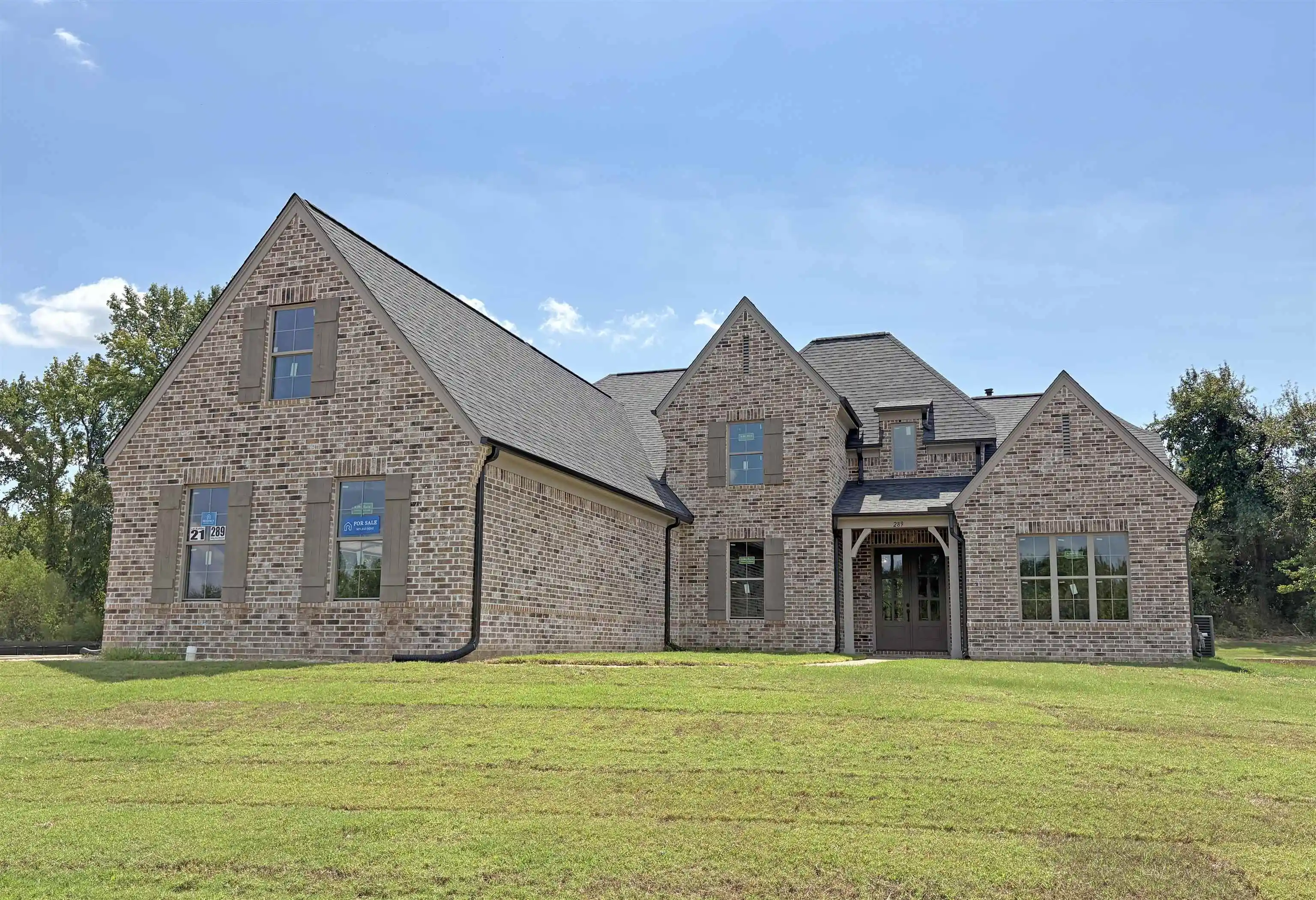 Photo 1 of Single family home for sale at 289 Rolling Grv Blvd, Collierville, TN 38017 | MLS# 10229430 | Listing updated on 2026-09-15
