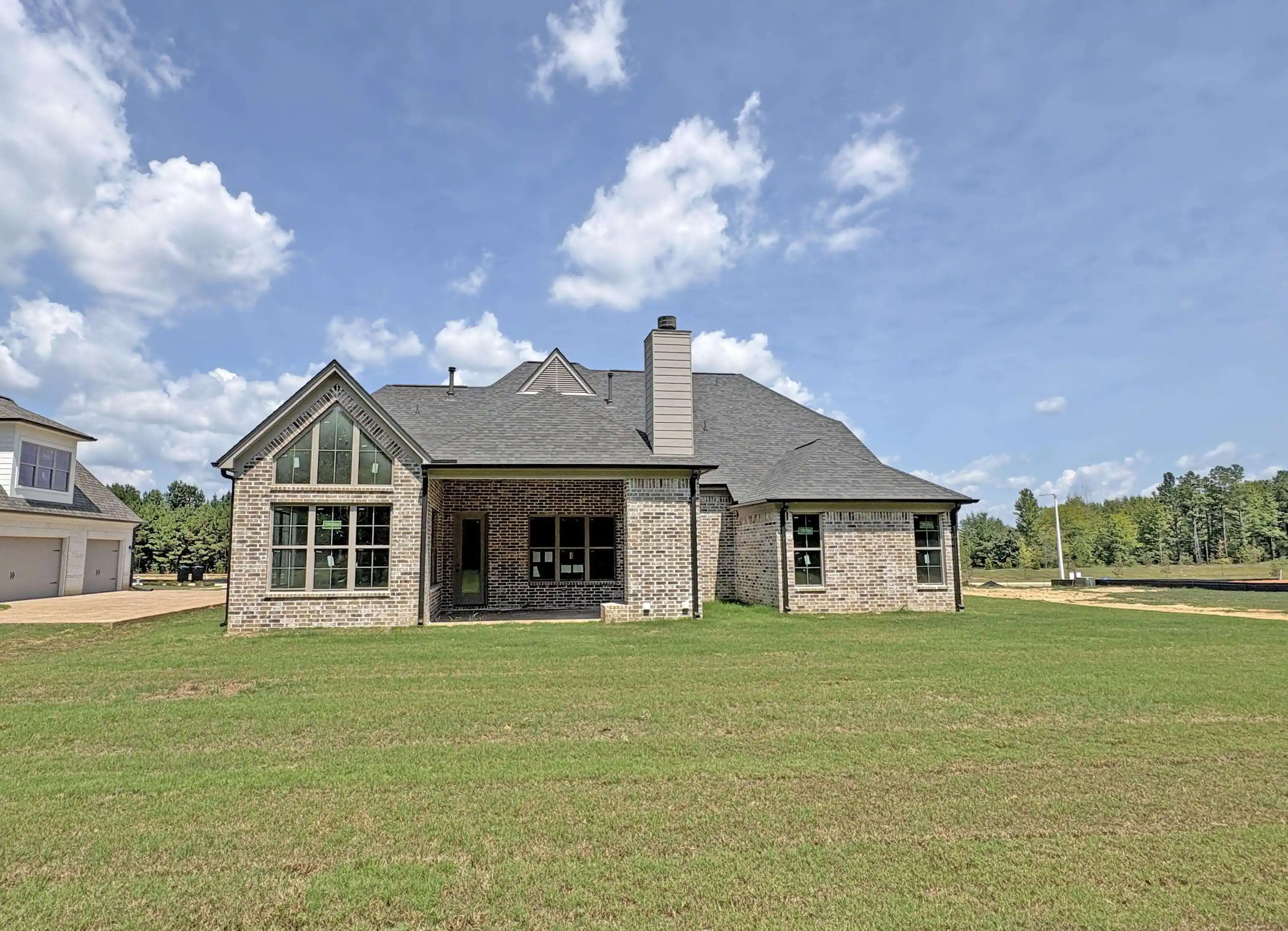 Photo 2 of Single family home for sale at 289 Rolling Grv Blvd, Collierville, TN 38017 | MLS# 10229430 | Listing updated on 2026-09-15