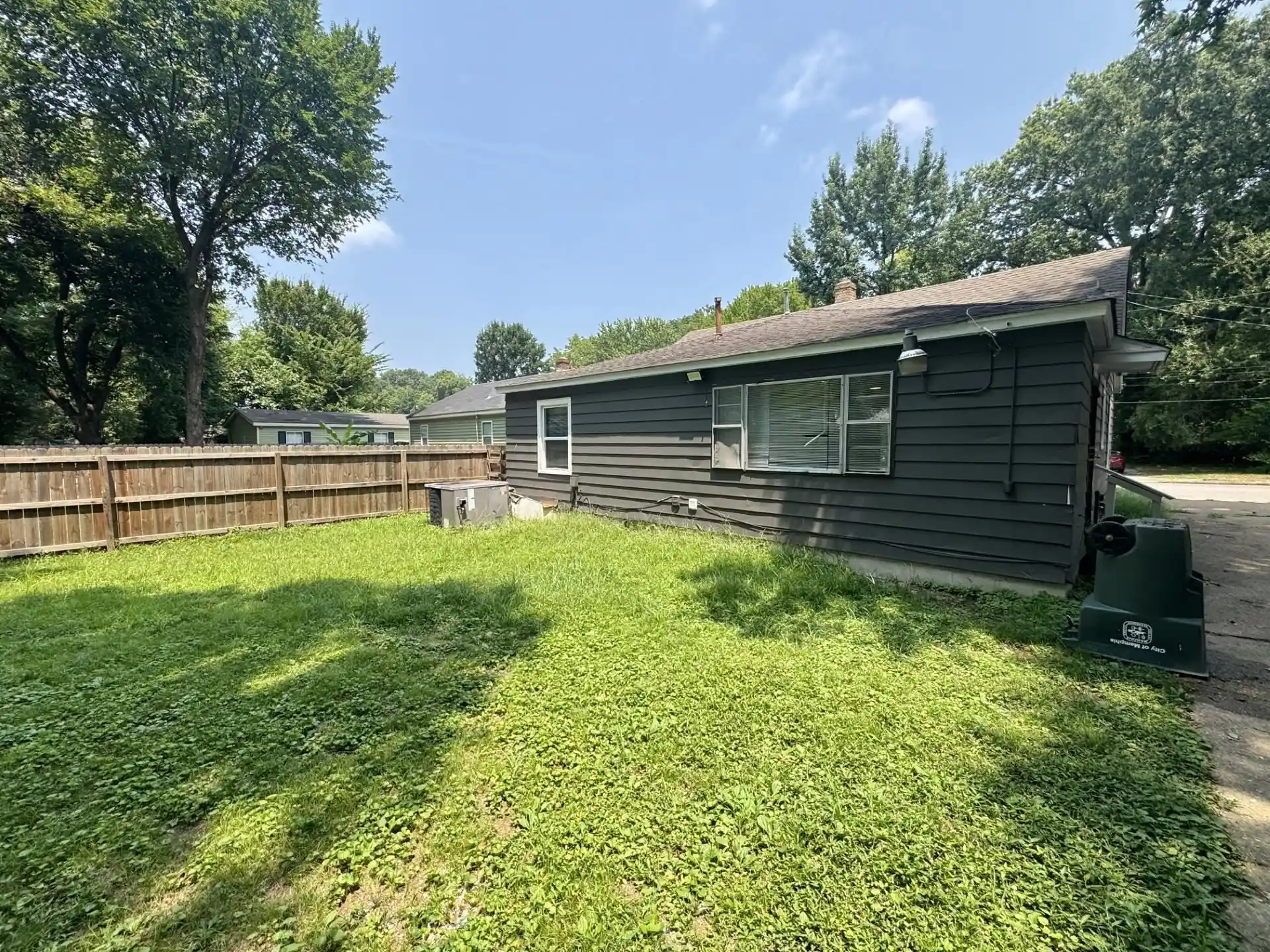 Photo 2 of Single family home for sale at 3607 Bayliss Ave, Memphis, TN 38122 | MLS# 10229443 | Listing updated on 2026-08-31