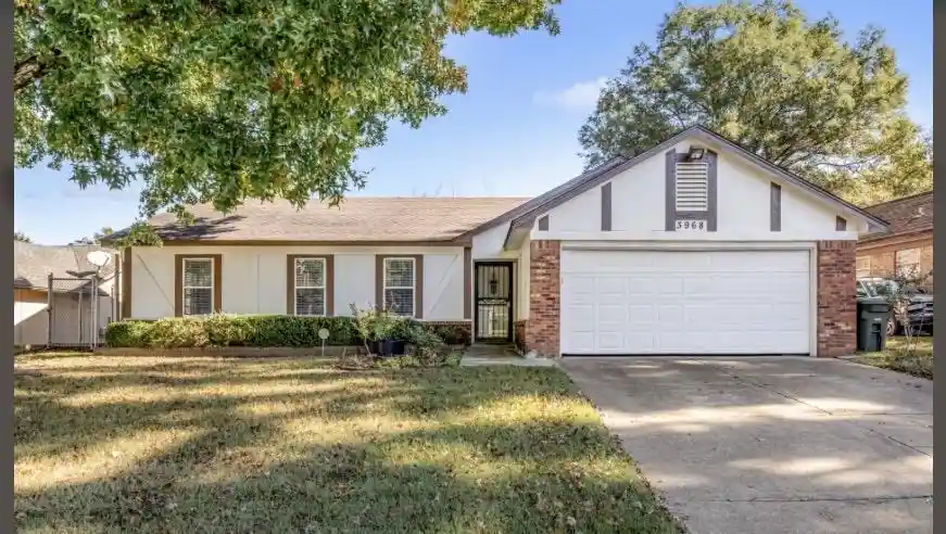 Townhouse for sale at 3968 Wandering Dr, Memphis, TN 38115 | MLS# 10229452