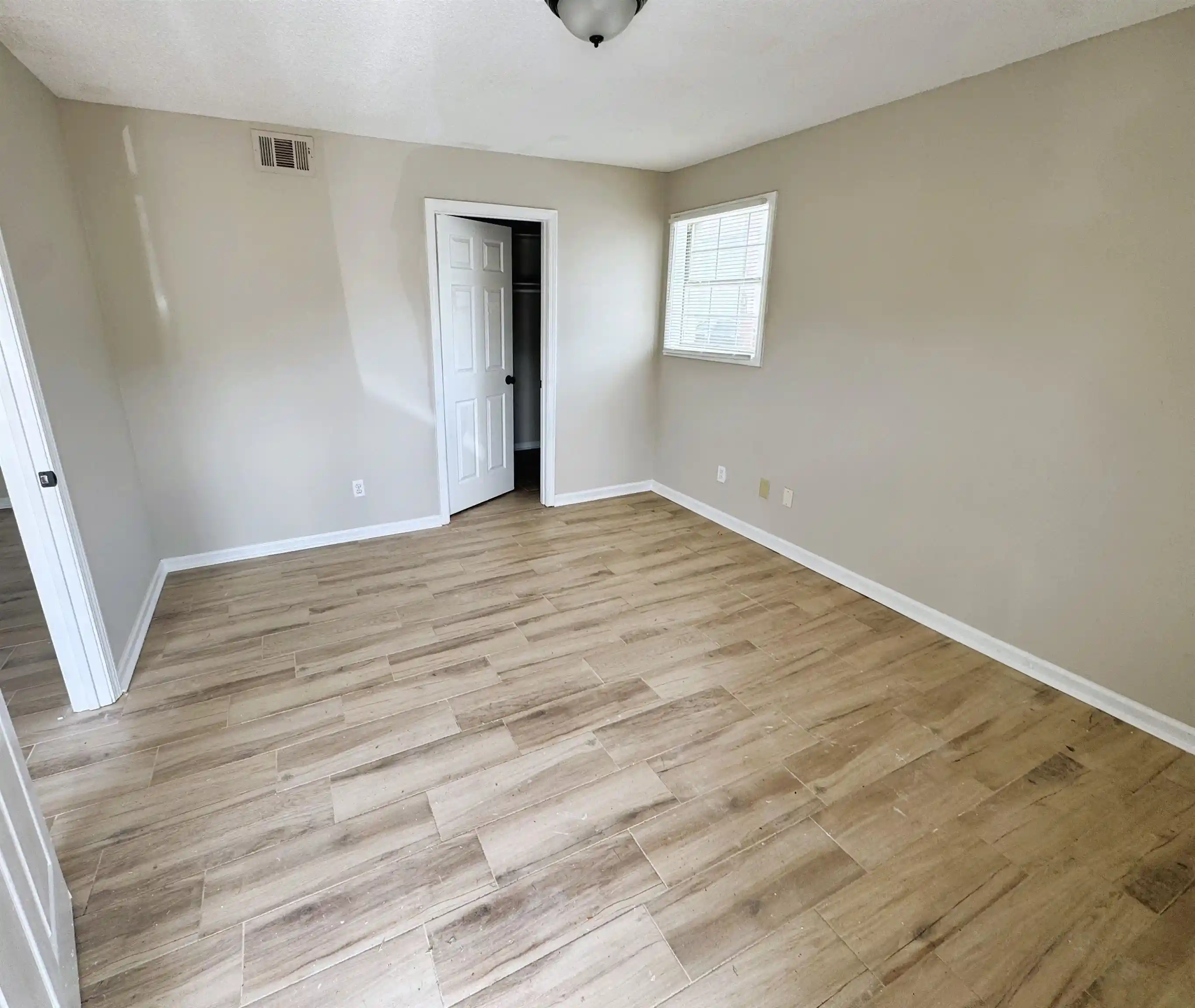 Photo 3 of Condo for sale at 3439 Southern Ave, Memphis, TN 38111 | MLS# 10229457 | Listing updated on 2026-09-05