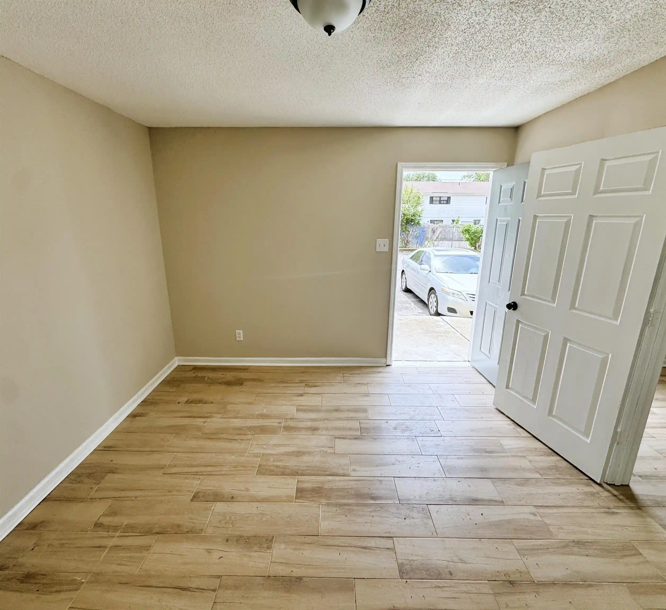 Photo 3 of House for sale at 3439 Southern Ave, Memphis, TN 38111 | MLS# 10229457 | Listing updated on 2026-09-05