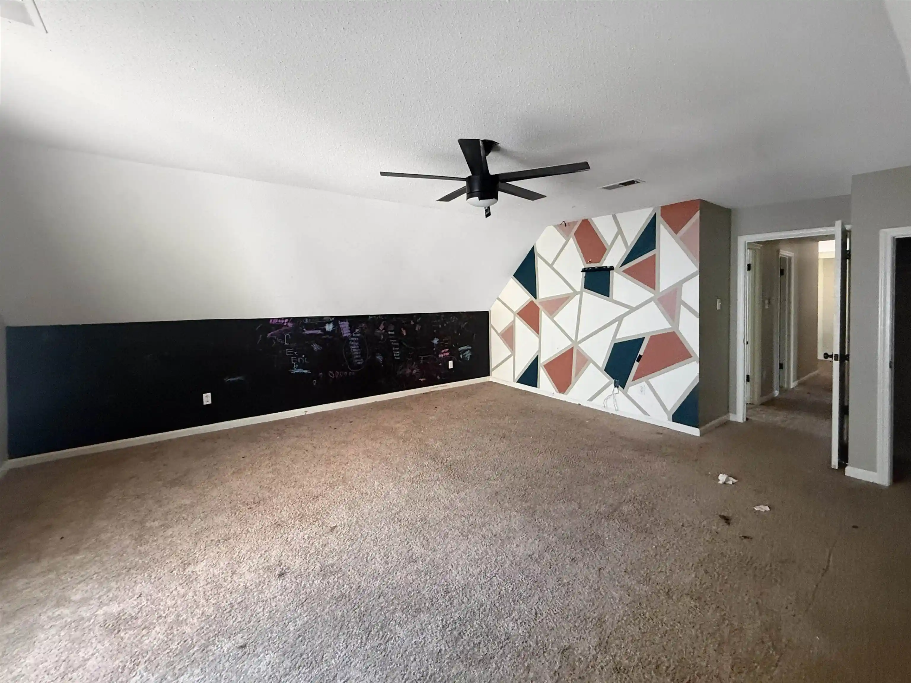 Photo 3 of Sale Pending at 86 S Walnut Bnd Dr, Cordova, TN 38018 | MLS# 10229459 | Listing updated on 2026-09-04
