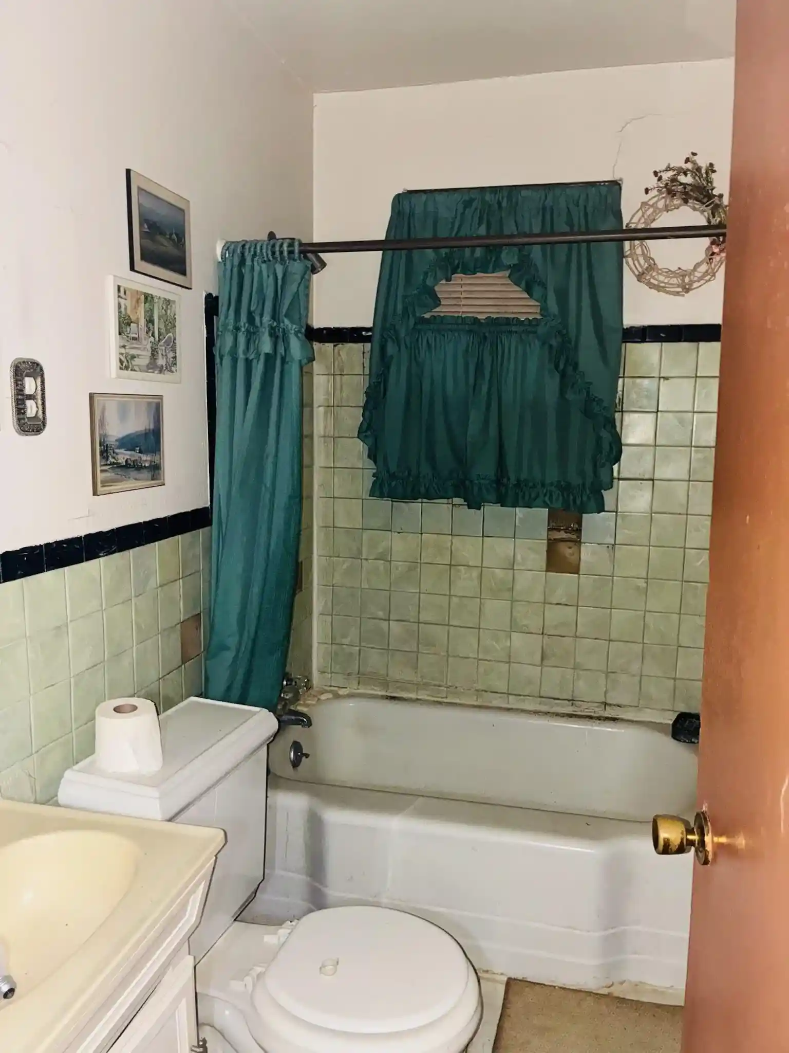 Photo 4 of Townhouse for sale at 1385 Eloise Rd, Memphis, TN 38106 | MLS# 10229466 | Listing updated on 2026-08-31