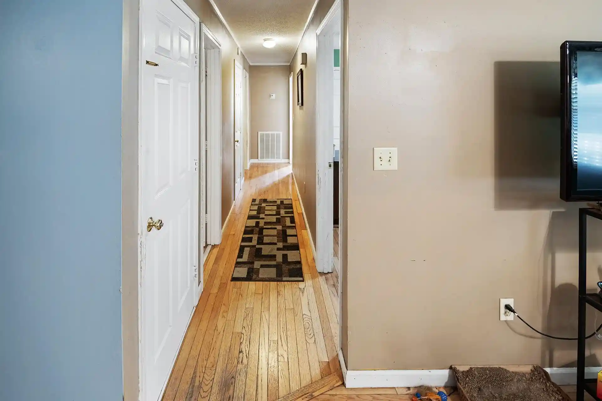 Photo 2 of Sale Pending at 307 Harlan St, Greeneville, TN 37745 | MLS# 10229468 | Listing updated on 2026-09-09