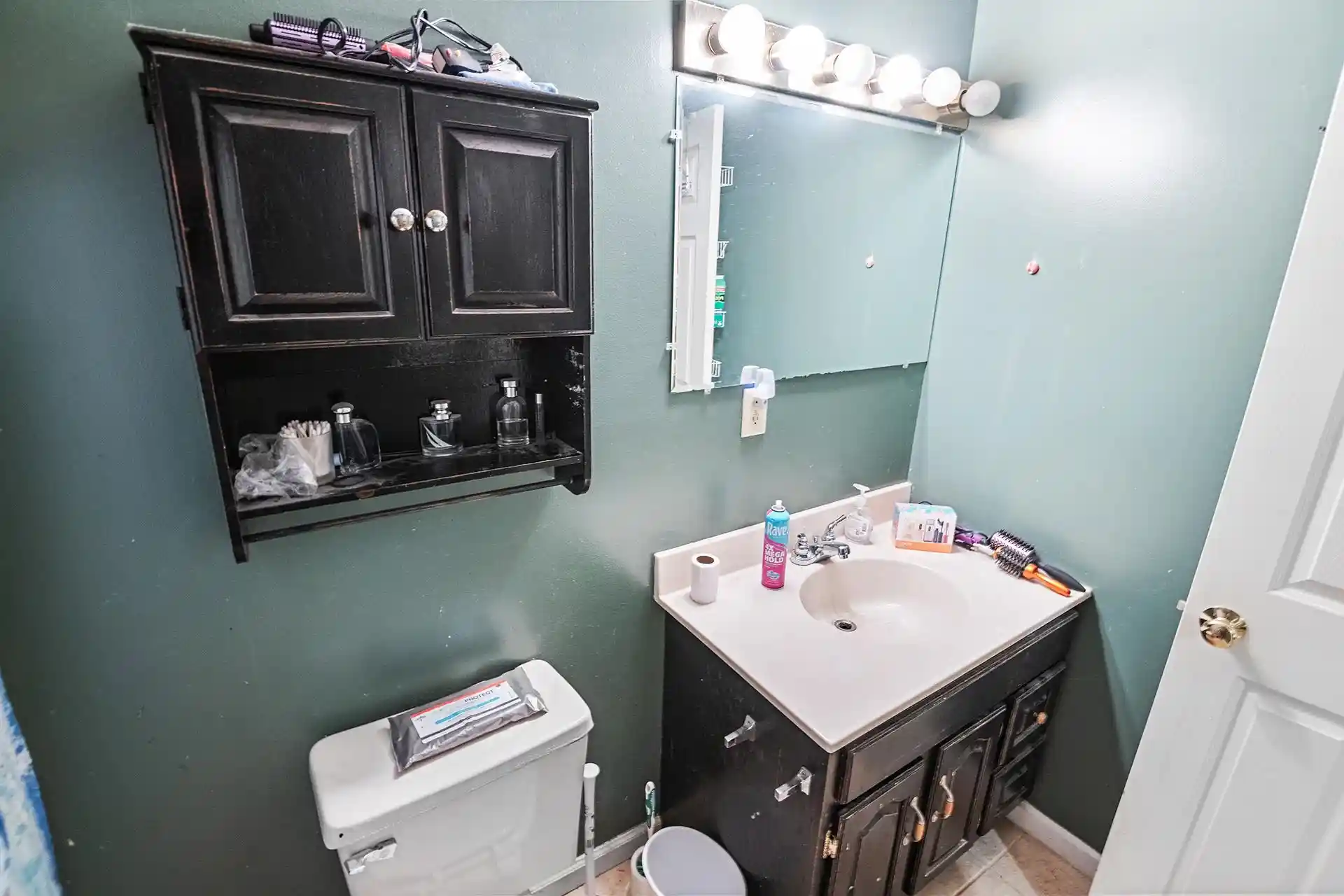 Photo 3 of Sale Pending at 307 Harlan St, Greeneville, TN 37745 | MLS# 10229468 | Listing updated on 2026-09-09