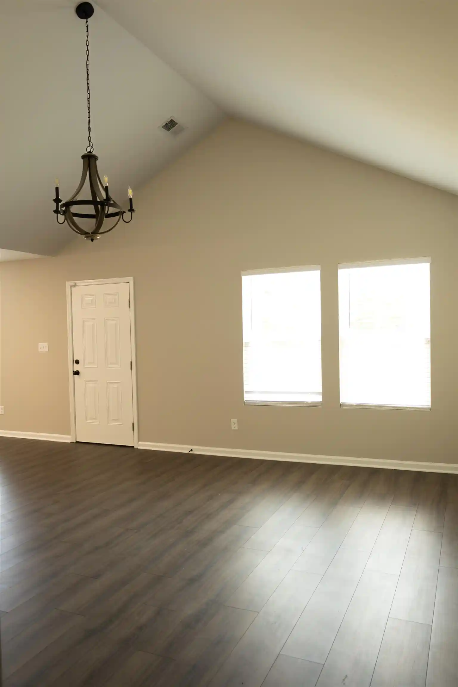 Photo 4 of Single family home for sale at 4881 Juana Rd, Millington, TN 38053 | MLS# 10229473 | Listing updated on 2026-10-03