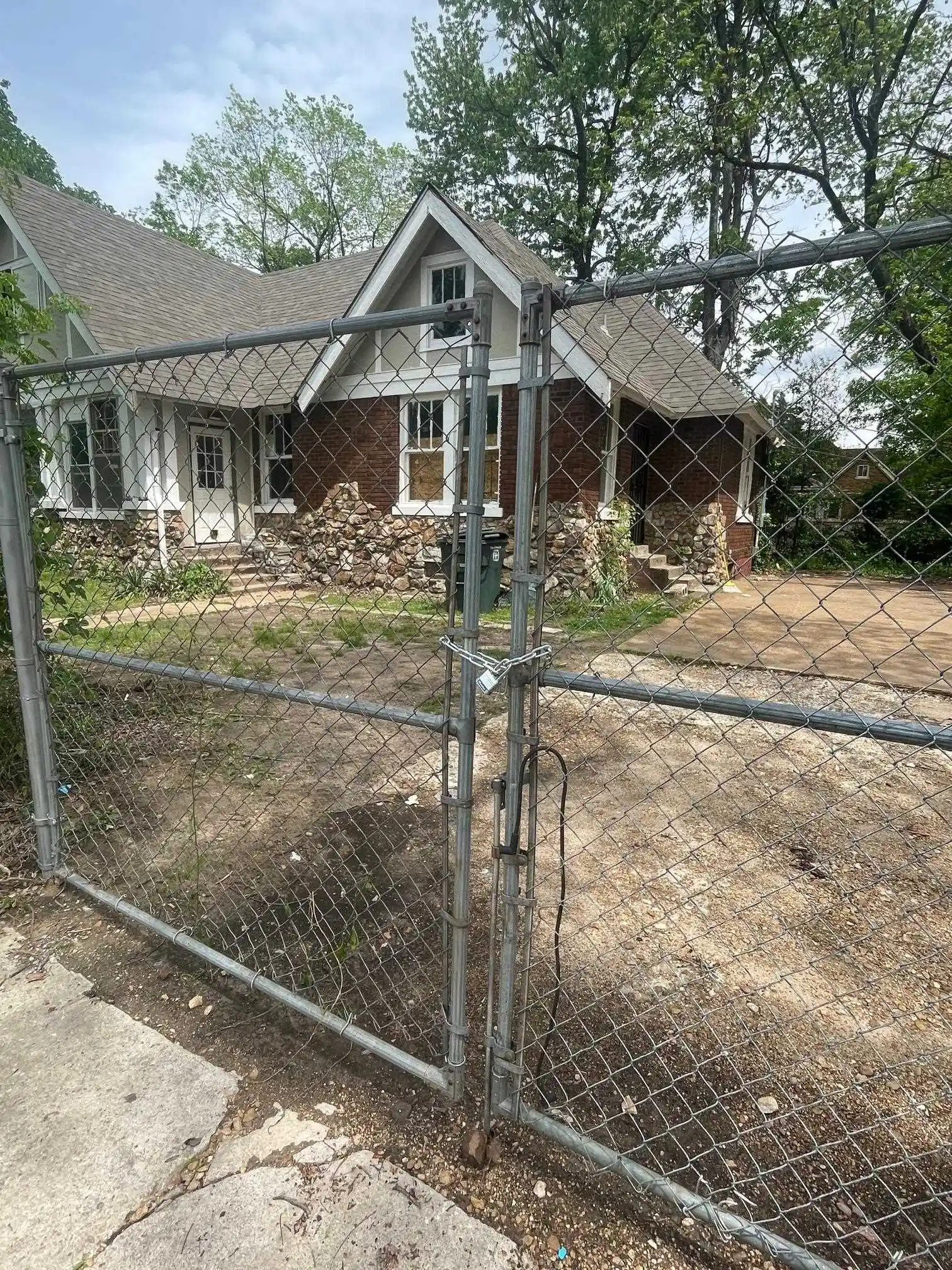 Photo 2 of Single family home for sale at 439 S Parkway Ave, Memphis, TN 38106 | MLS# 10229474 | Listing updated on 2026-08-31