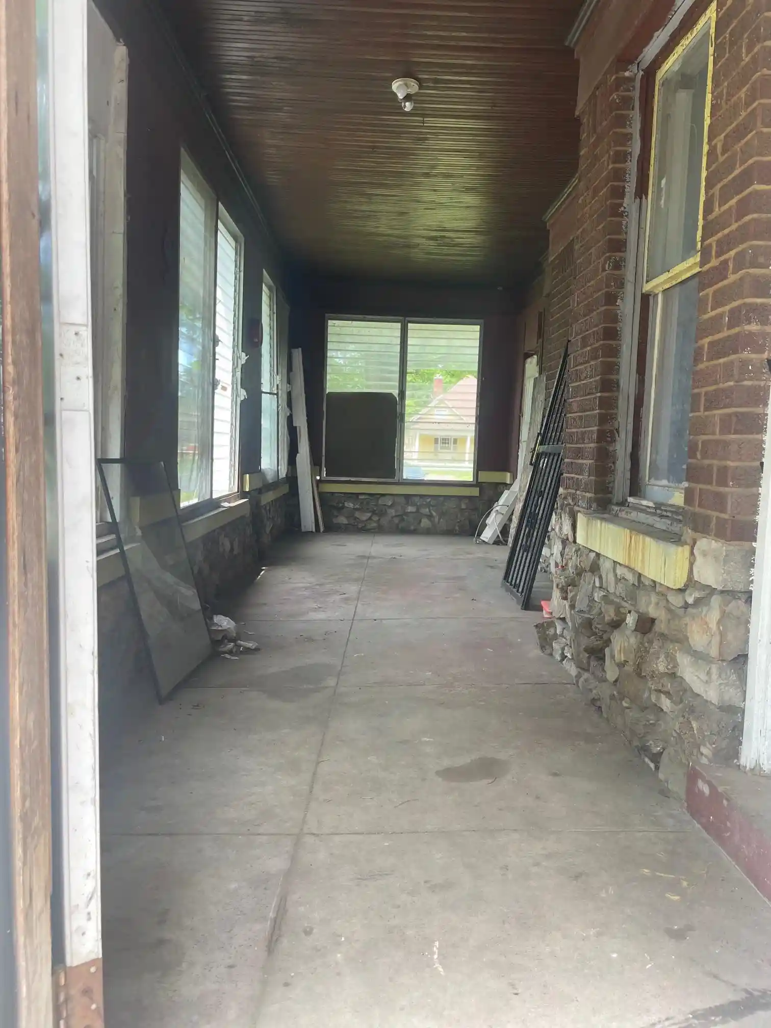 Photo 3 of Single family home for sale at 439 S Parkway Ave, Memphis, TN 38106 | MLS# 10229474 | Listing updated on 2026-08-31
