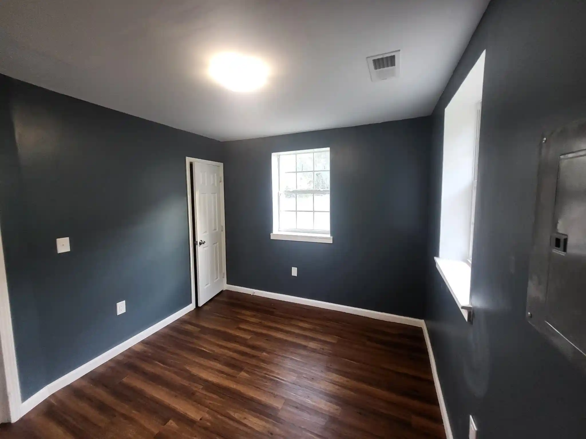 Photo 3 of Single family home for sale at 1984 N Dianne Cir, Memphis, TN 38114 | MLS# 10229480 | Listing updated on 2026-09-01