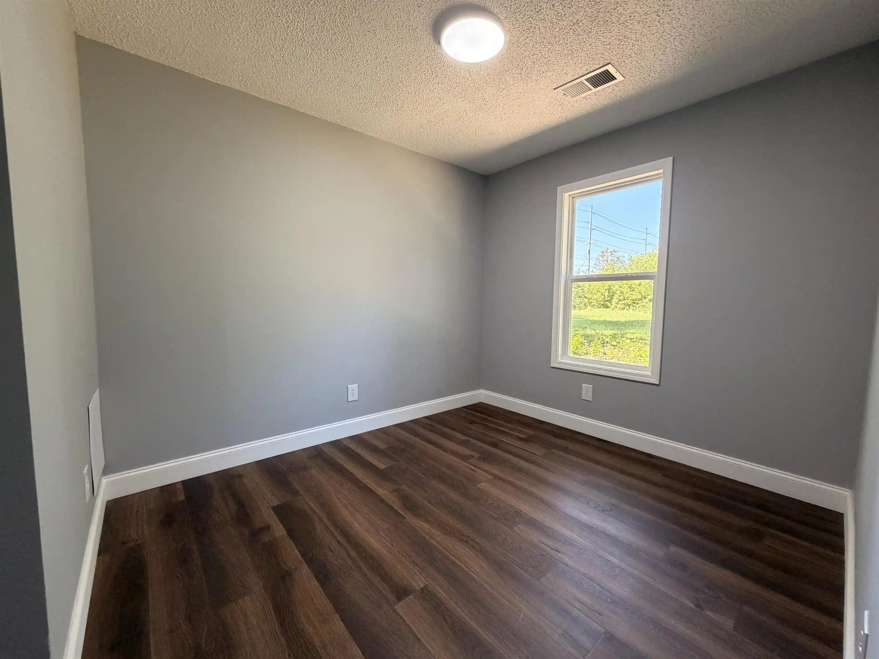 3rd image of 1320 Hornbrook St, Dyersburg, TN 38024 | MLS# 10229481