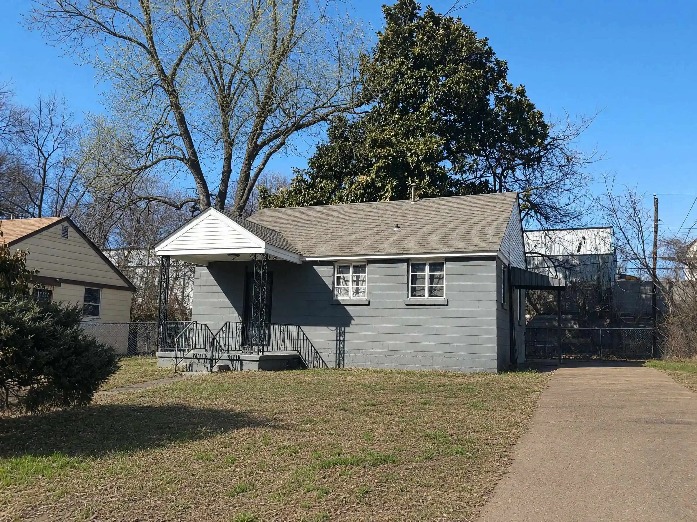 Photo 1 of Single family home for sale at 2014 N Dianne Cir, Memphis, TN 38114 | MLS# 10229493 | Listing updated on 2026-09-01