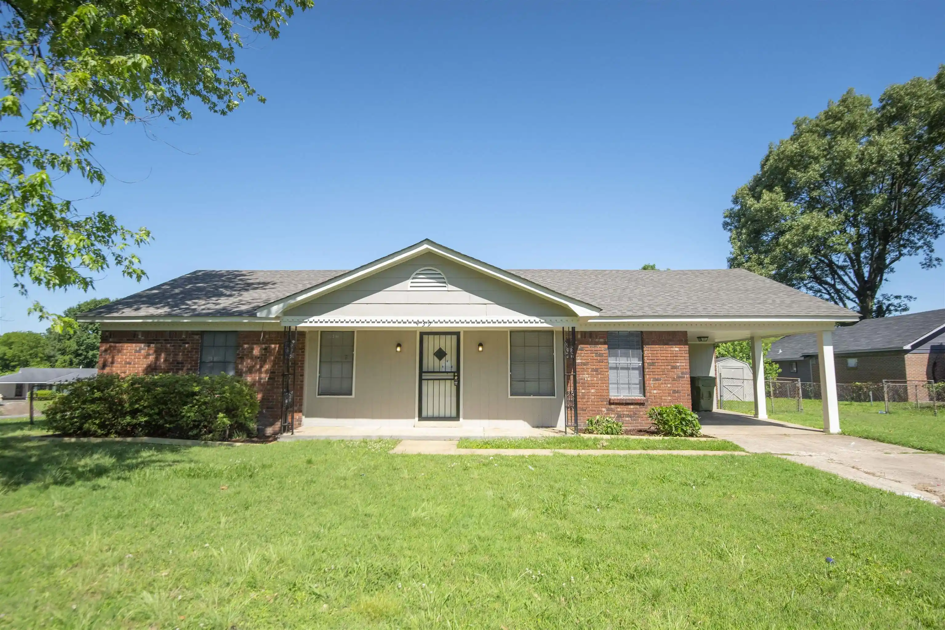 Photo 1 of Single family home for sale at 4399 Pepper Tree Rd, Memphis, TN 38109 | MLS# 10229500 | Listing updated on 2026-09-01