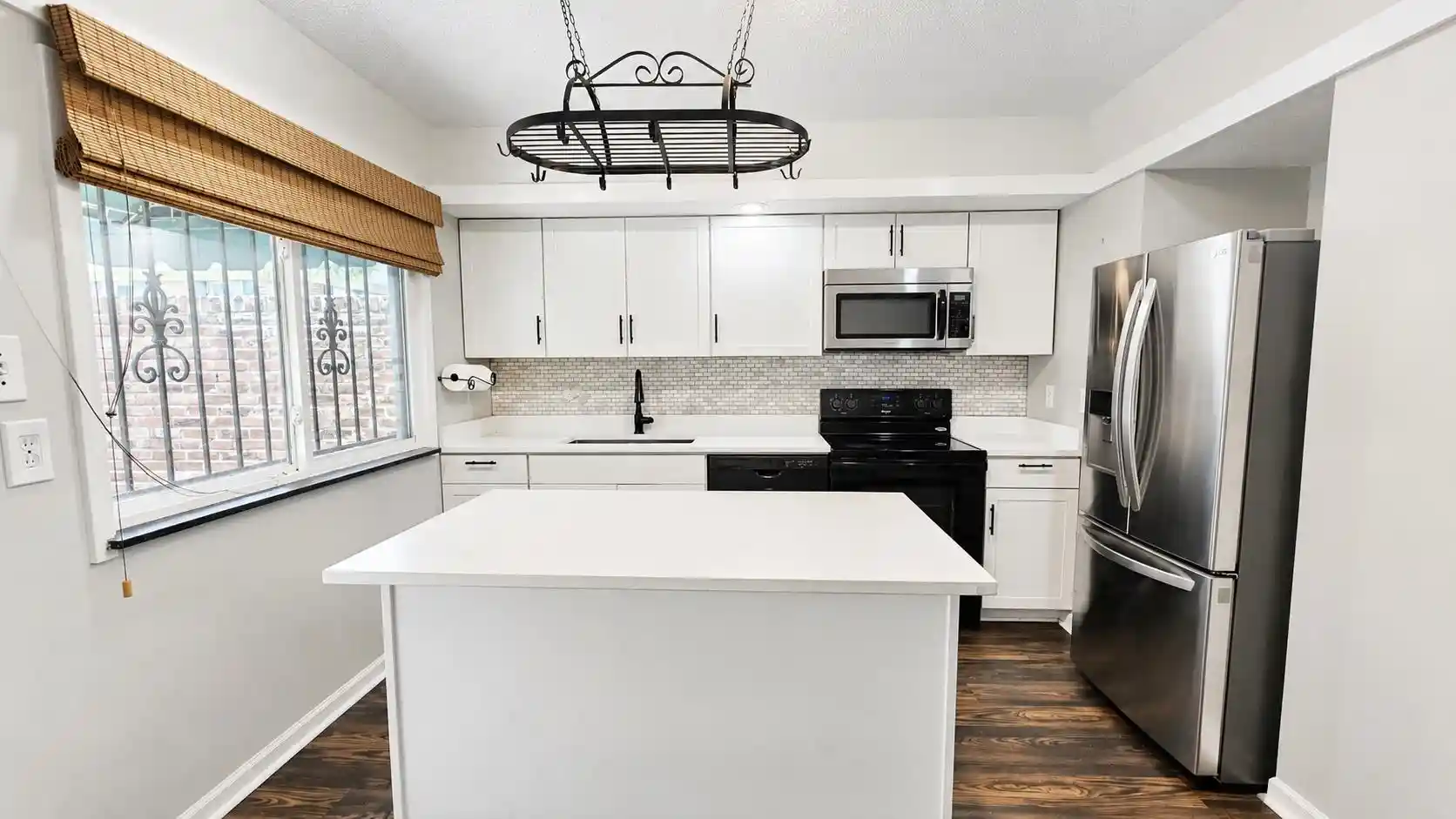 Photo 4 of Townhouse for sale at 5921 Park Ave #1, Memphis, TN 38119 | MLS# 10229501 | Listing updated on 2026-09-01