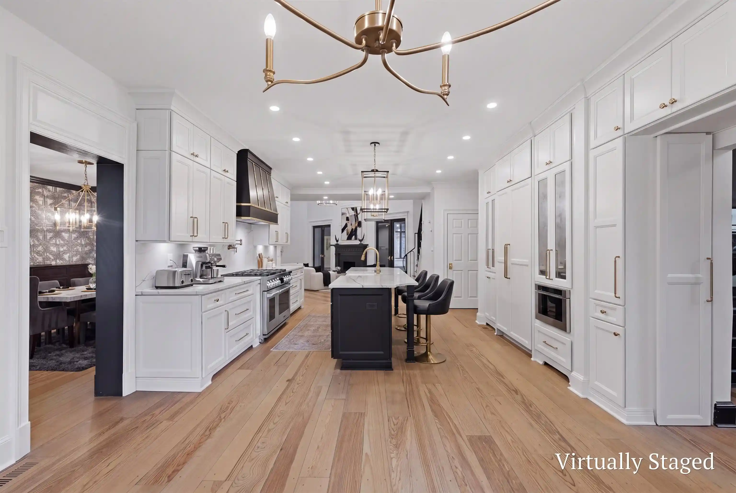 Photo 3 of Mansion for sale at 425 N River Oaks Rd, Memphis, TN 38120 | MLS# 10229508 | Listing updated on 2026-09-18