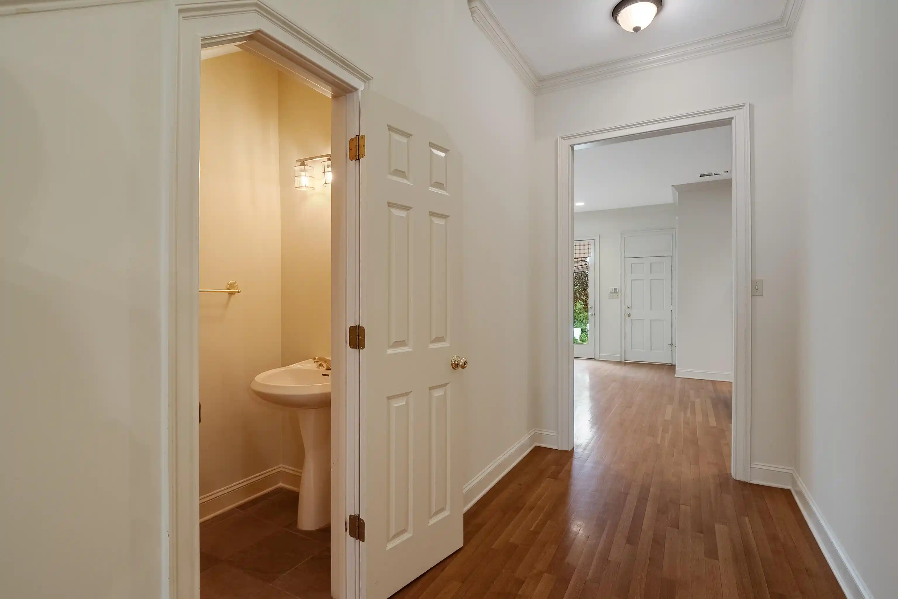 Photo 2 of Single family home for sale at 1993 Waxlander Cir, Germantown, TN 38138 | MLS# 10229510 | Listing updated on 2026-09-10