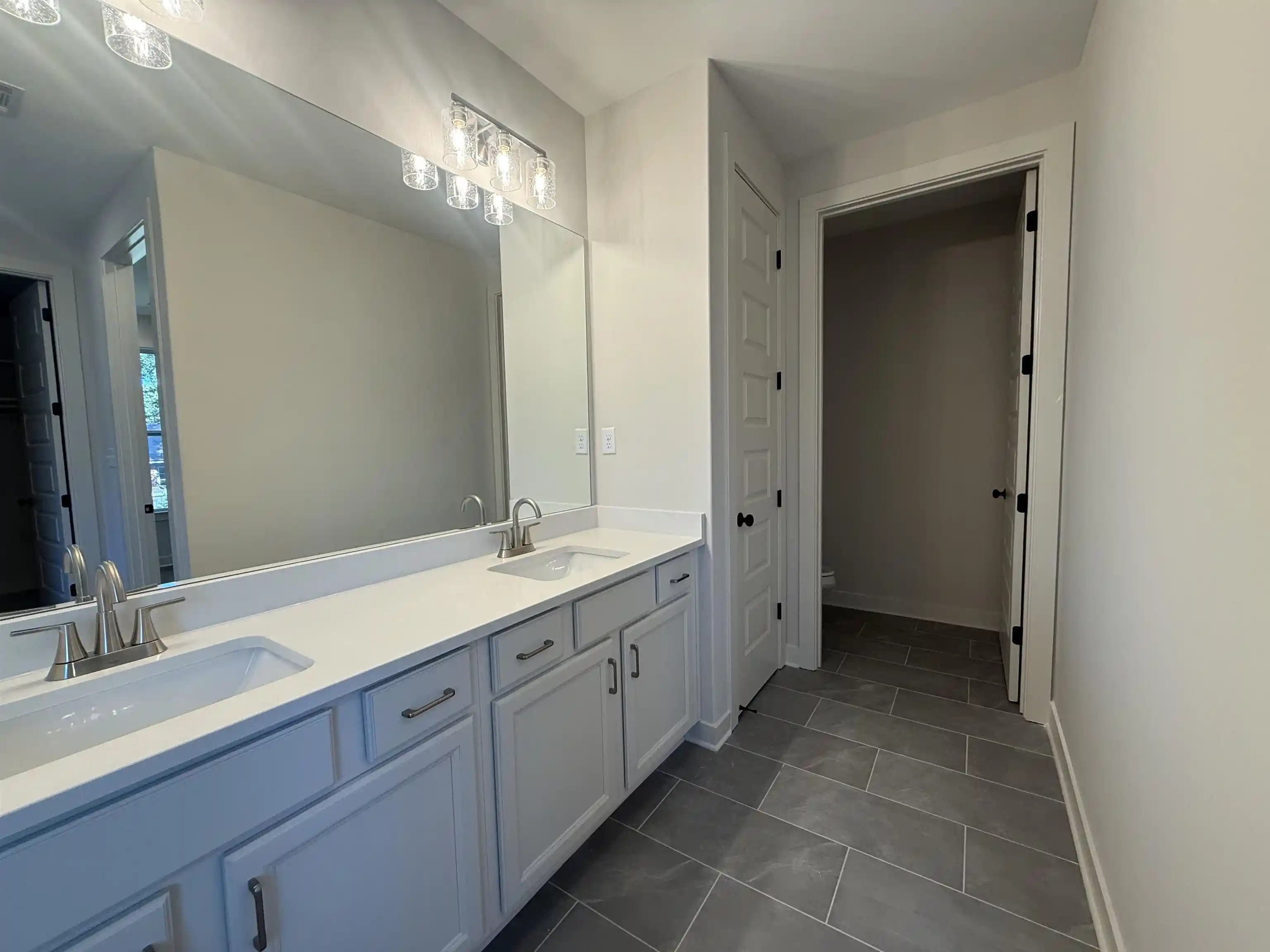 Photo 4 of Single family home for sale at 3134 Mannington Dr, Bartlett, TN 38135 | MLS# 10229514 | Listing updated on 2026-09-18