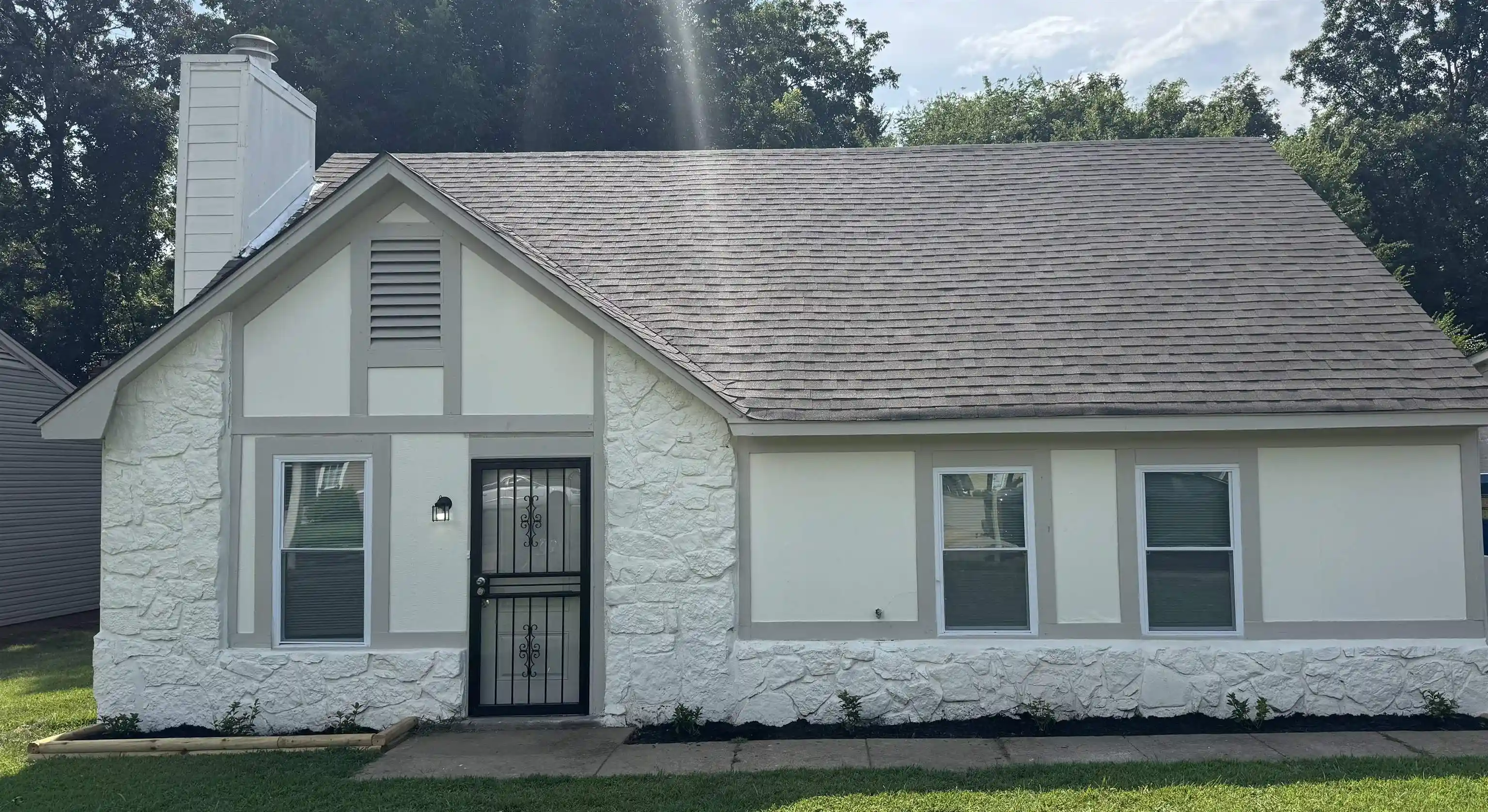 Photo 1 of Sale Pending at 4999 Tradewind Ter, Memphis, TN 38118 | MLS# 10229547 | Listing updated on 2026-09-17