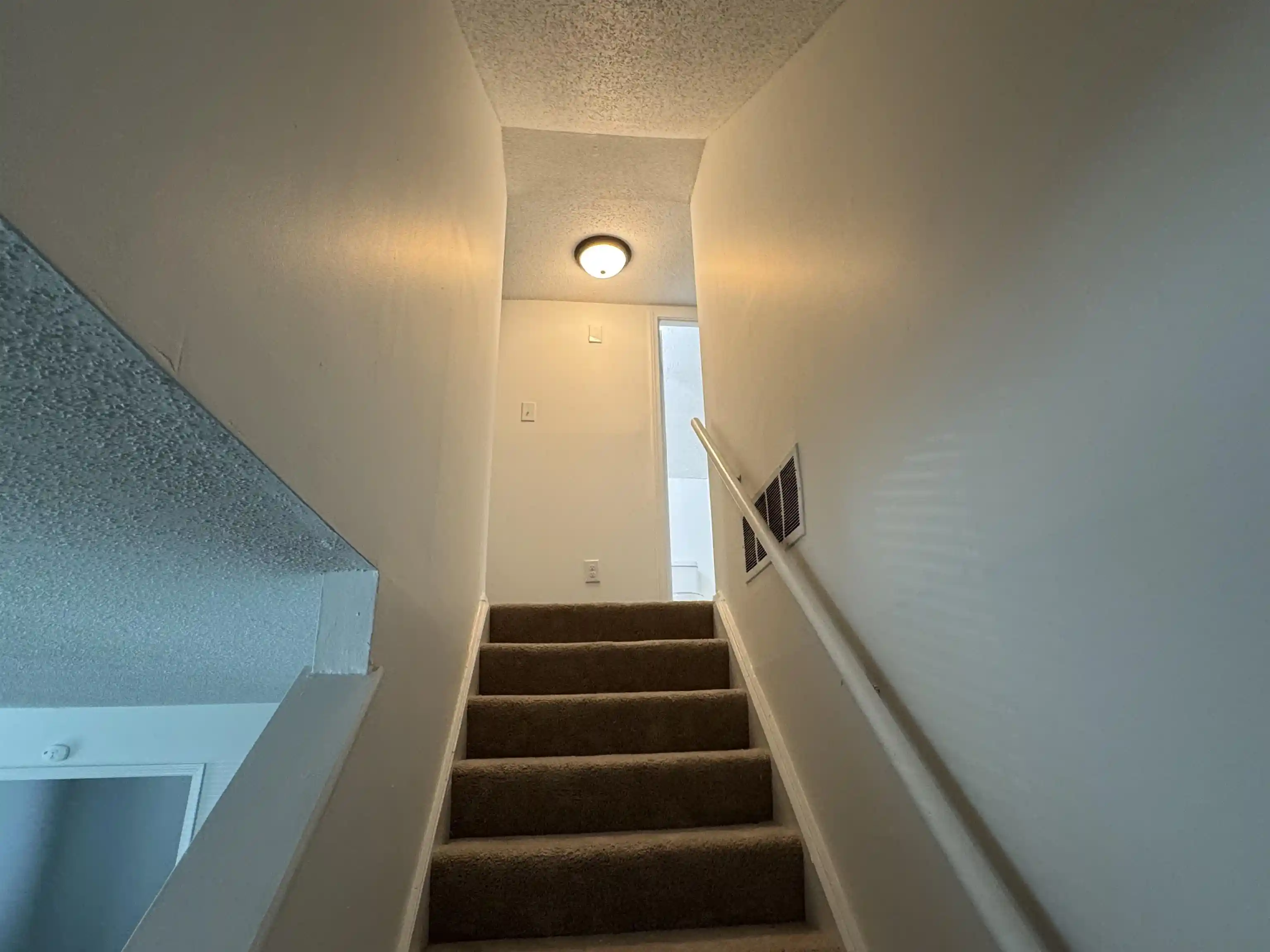 Photo 3 of Sale Pending at 4999 Tradewind Ter, Memphis, TN 38118 | MLS# 10229547 | Listing updated on 2026-09-17