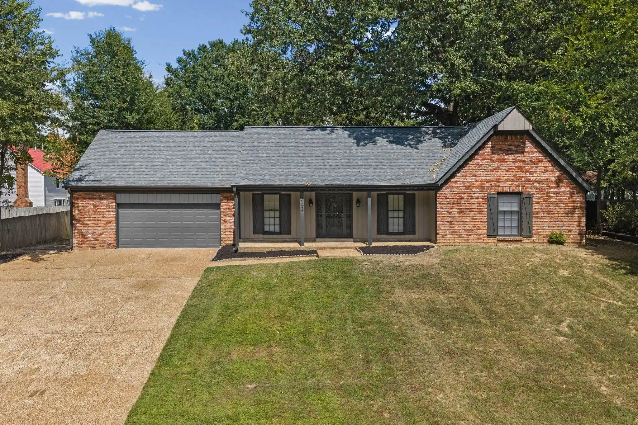 Photo 1 of Single family home for sale at 3085 Cir Gate Dr, Germantown, TN 38138 | MLS# 10229571 | Listing updated on 2026-09-17