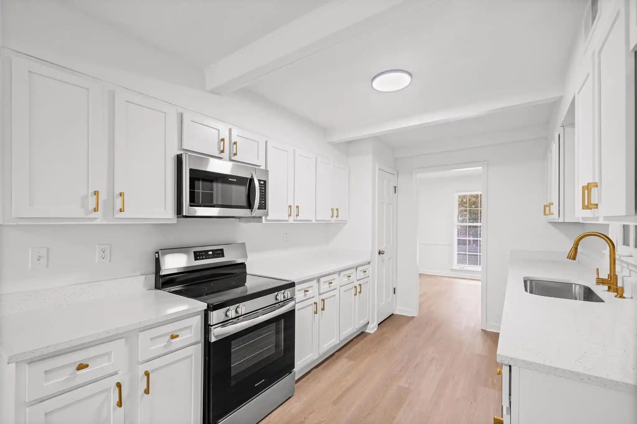 Photo 2 of Single family home for sale at 3085 Cir Gate Dr, Germantown, TN 38138 | MLS# 10229571 | Listing updated on 2026-09-17