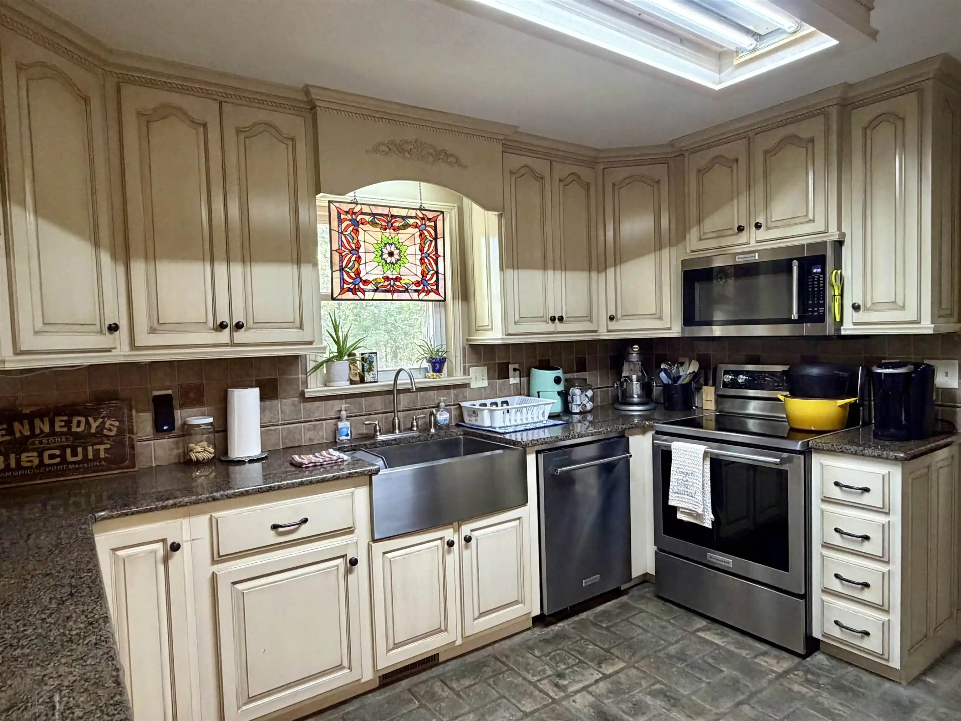 Photo 2 of Single family home for sale at 835 Twin View Cir, Selmer, TN 38375 | MLS# 10229573 | Listing updated on 2026-09-02