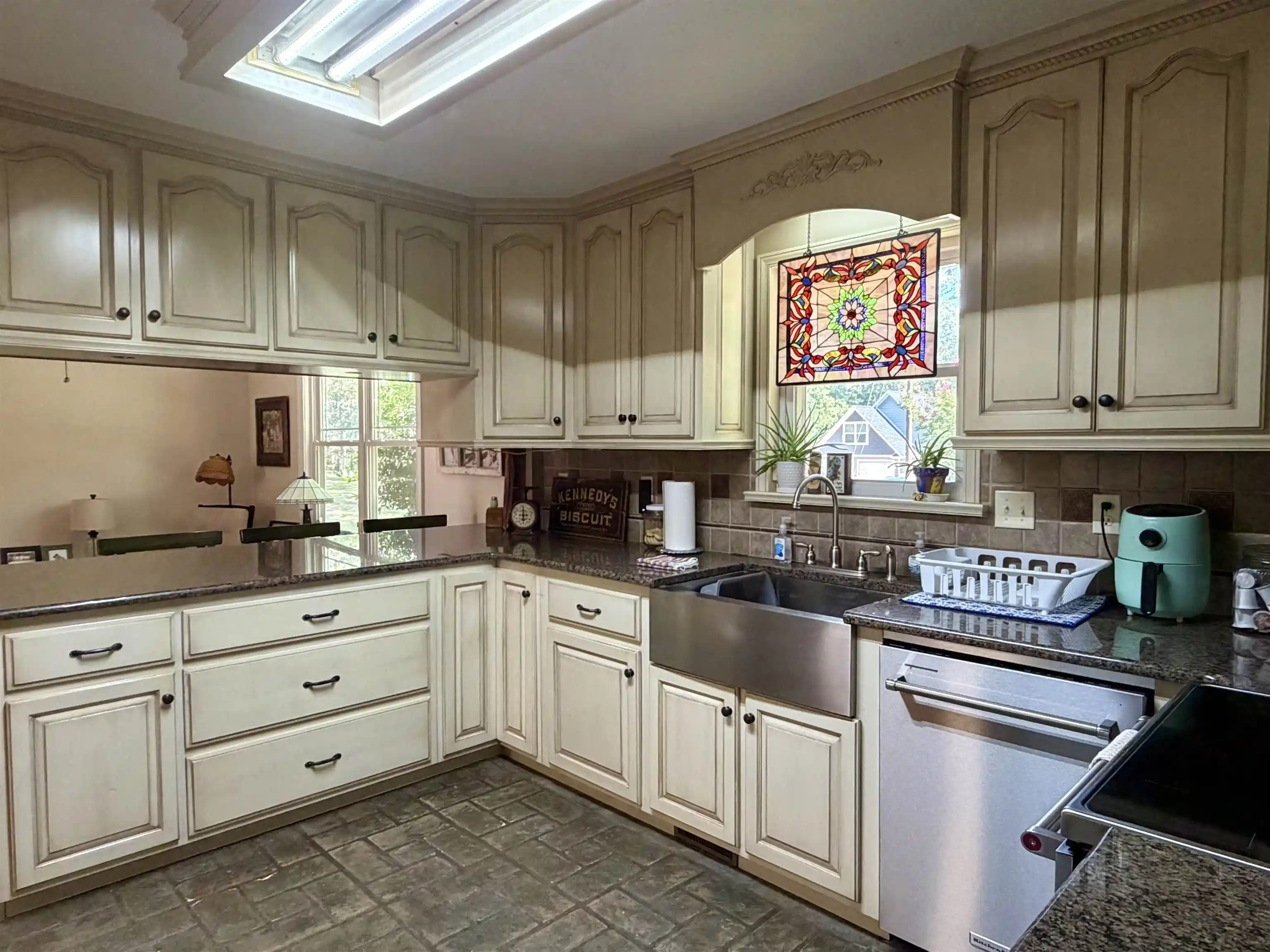 Photo 3 of Single family home for sale at 835 Twin View Cir, Selmer, TN 38375 | MLS# 10229573 | Listing updated on 2026-09-02