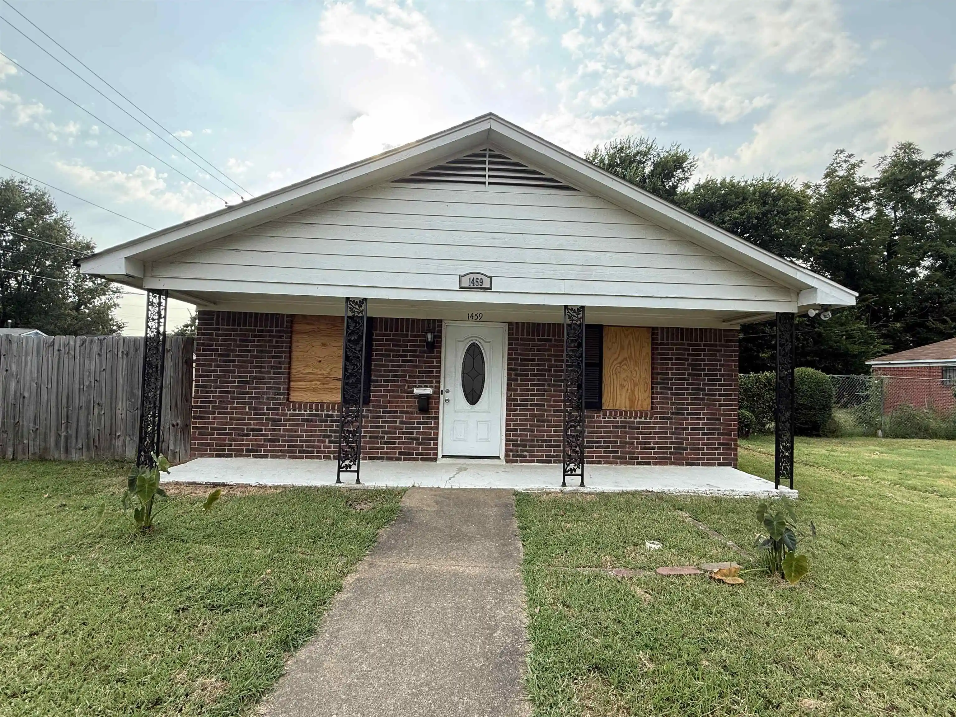 Photo 1 of Single family home for sale at 1459 Hamilton St, Memphis, TN 38114 | MLS# 10229576 | Listing updated on 2026-09-02