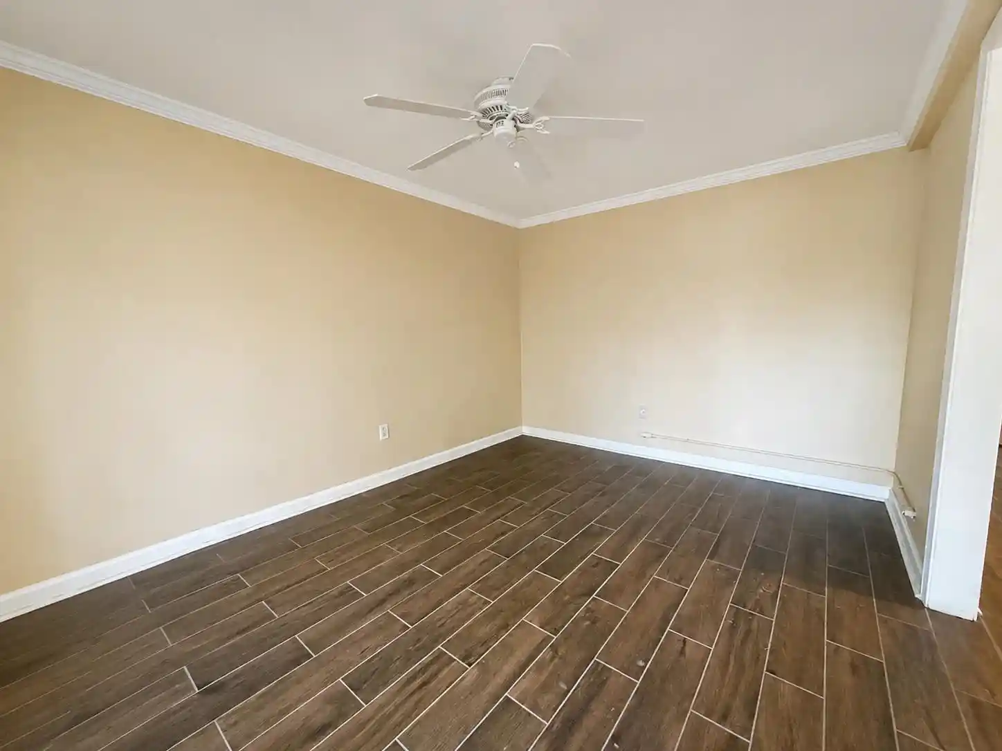 Photo 3 of Sale Pending at 4184 Lansford Dr, Memphis, TN 38128 | MLS# 10229580 | Listing updated on 2026-09-16