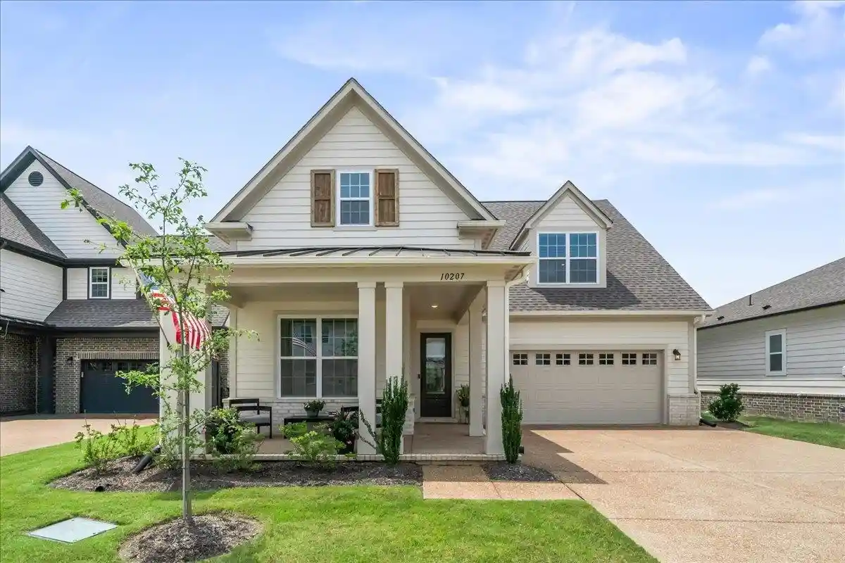 Photo 1 of Single family home for sale at 10207 Louanne Dr, Collierville, TN 38017 | MLS# 10229583 | Listing updated on 2026-09-02