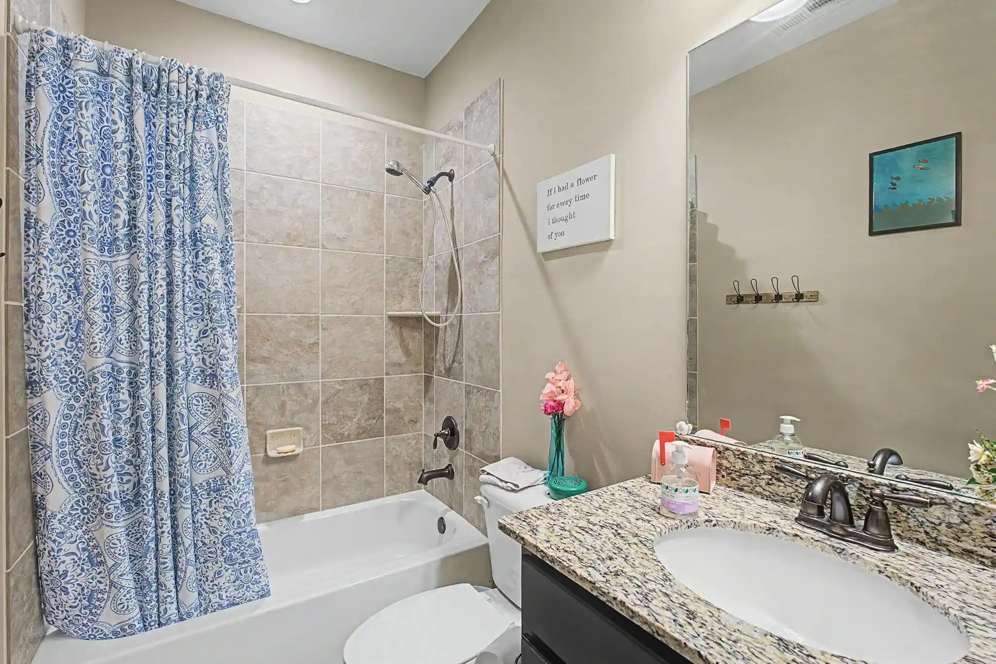 Photo 3 of Single family home for sale at 9082 Oakvale Dr, Cordova, TN 38016 | MLS# 10229587 | Listing updated on 2026-09-25