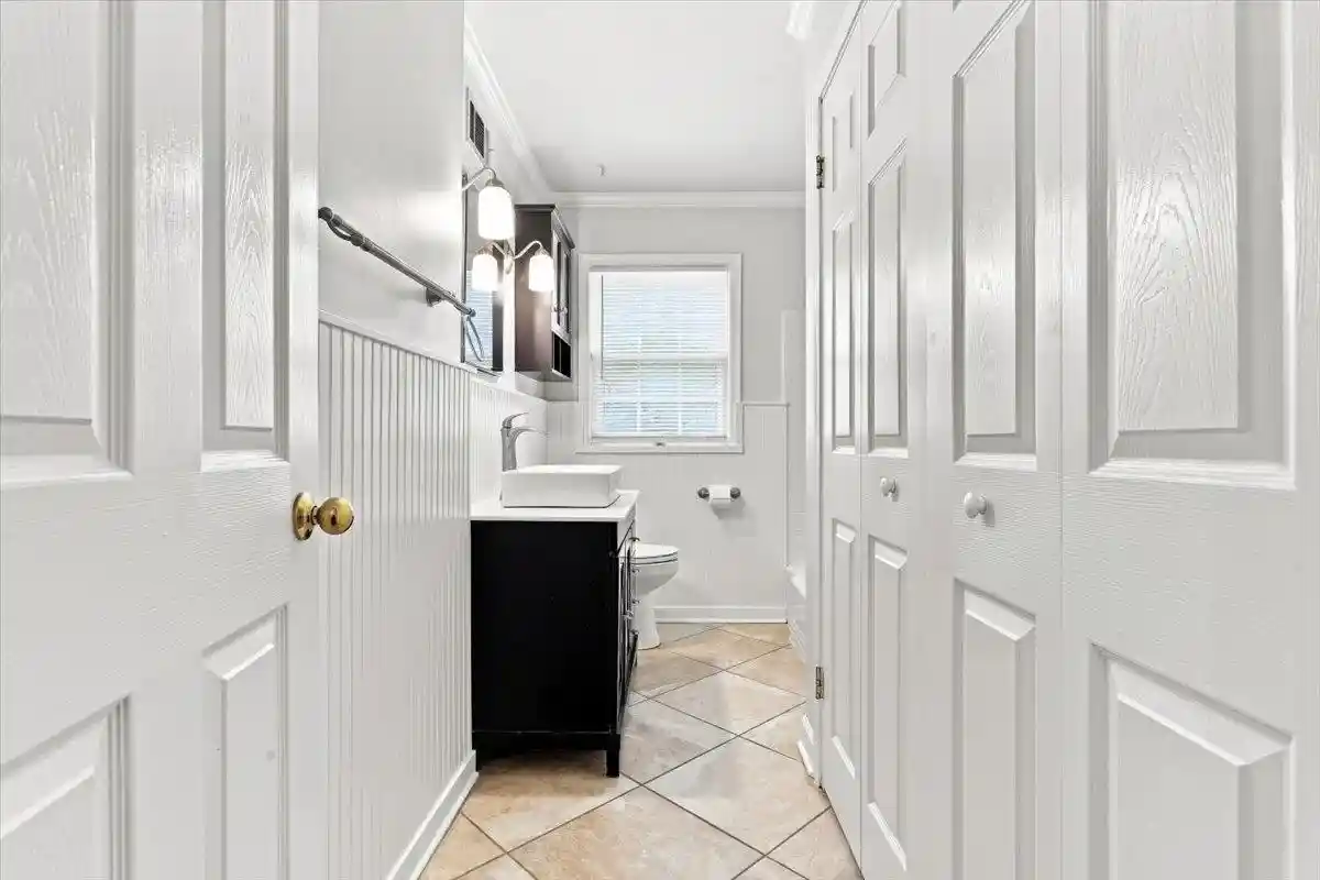 Photo 4 of Single family home for sale at 1571 Arcadia St, Memphis, TN 38119 | MLS# 10229591 | Listing updated on 2026-09-09