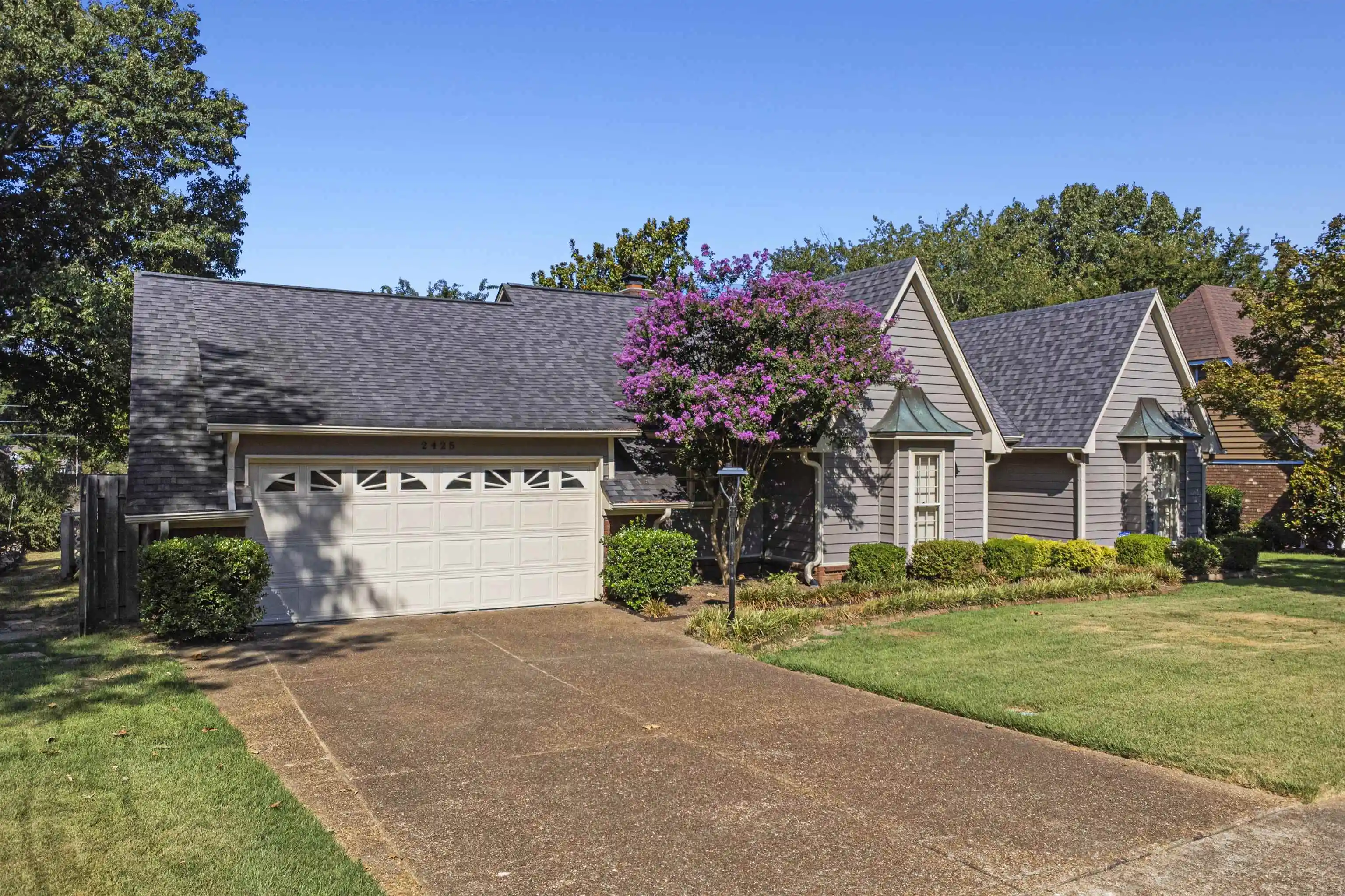 Photo 1 of Single family home for sale at 2425 Fairway Oaks Dr, Bartlett, TN 38134 | MLS# 10229613 | Listing updated on 2026-09-02