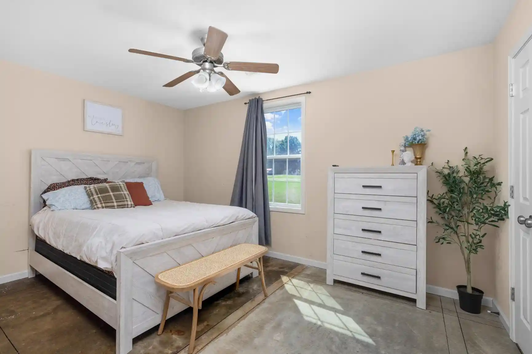 Photo 4 of Sale Pending at 6805 Richardson Landing Dr, Drummonds, TN 38023 | MLS# 10229620 | Listing updated on 2026-10-04