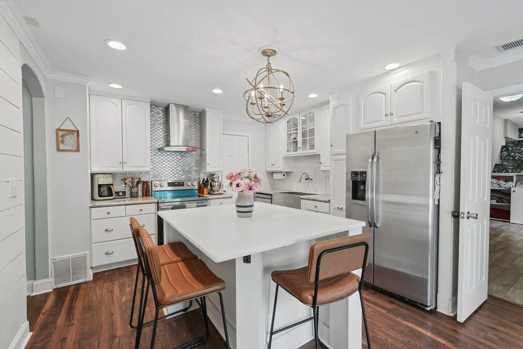 Photo 2 of Single family home for sale at 1876 Brierbrook Rd, Germantown, TN 38138 | MLS# 10229624 | Listing updated on 2026-09-17