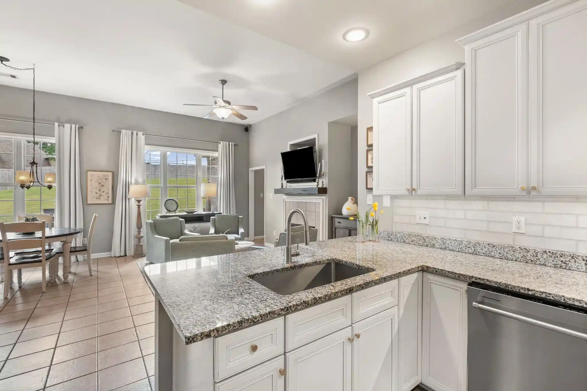 Photo 3 of Single family home for sale at 9424 Laurel Hl Dr, Lakeland, TN 38002 | MLS# 10229630 | Listing updated on 2026-10-02