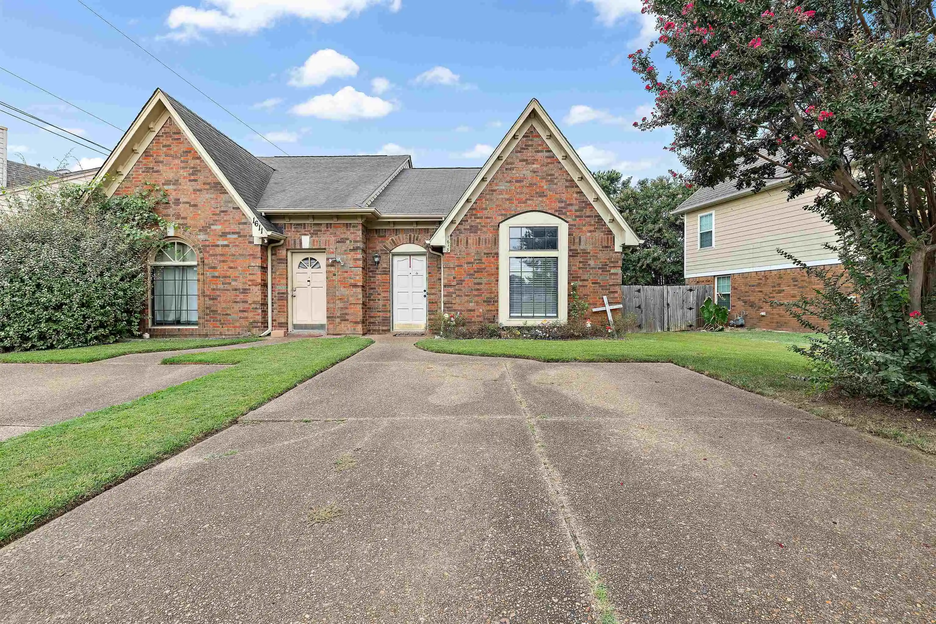 Townhouse for sale at 1613 Oaken Bucket Dr, Cordova, TN 38016 | MLS# 10229632