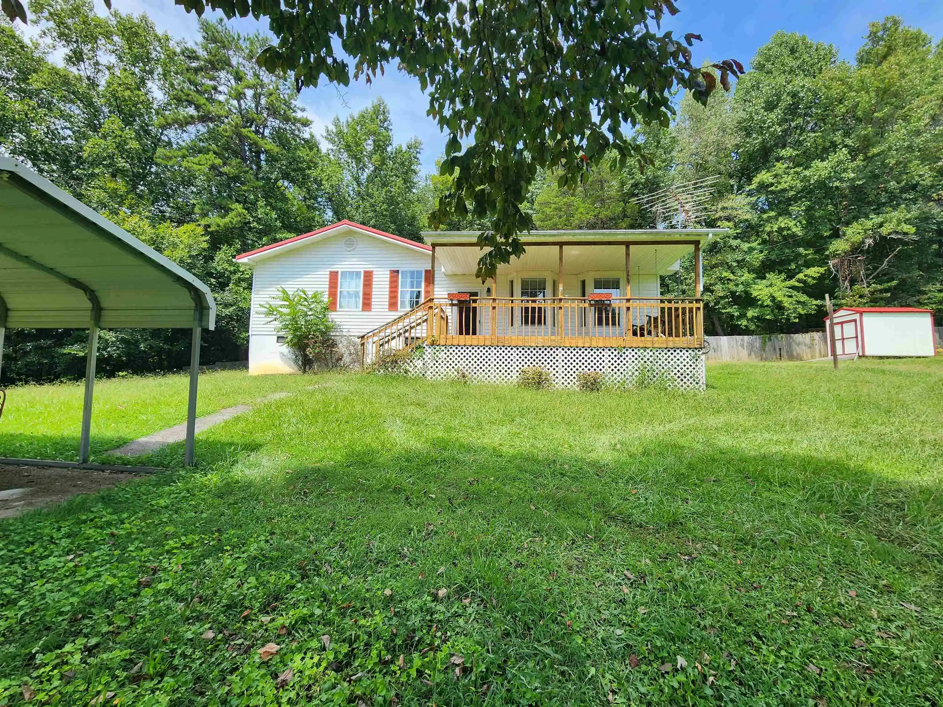 Photo 1 of Sale Pending at 155 Suddath Rd, Harriman, TN 37748 | MLS# 10229642 | Listing updated on 2026-09-11