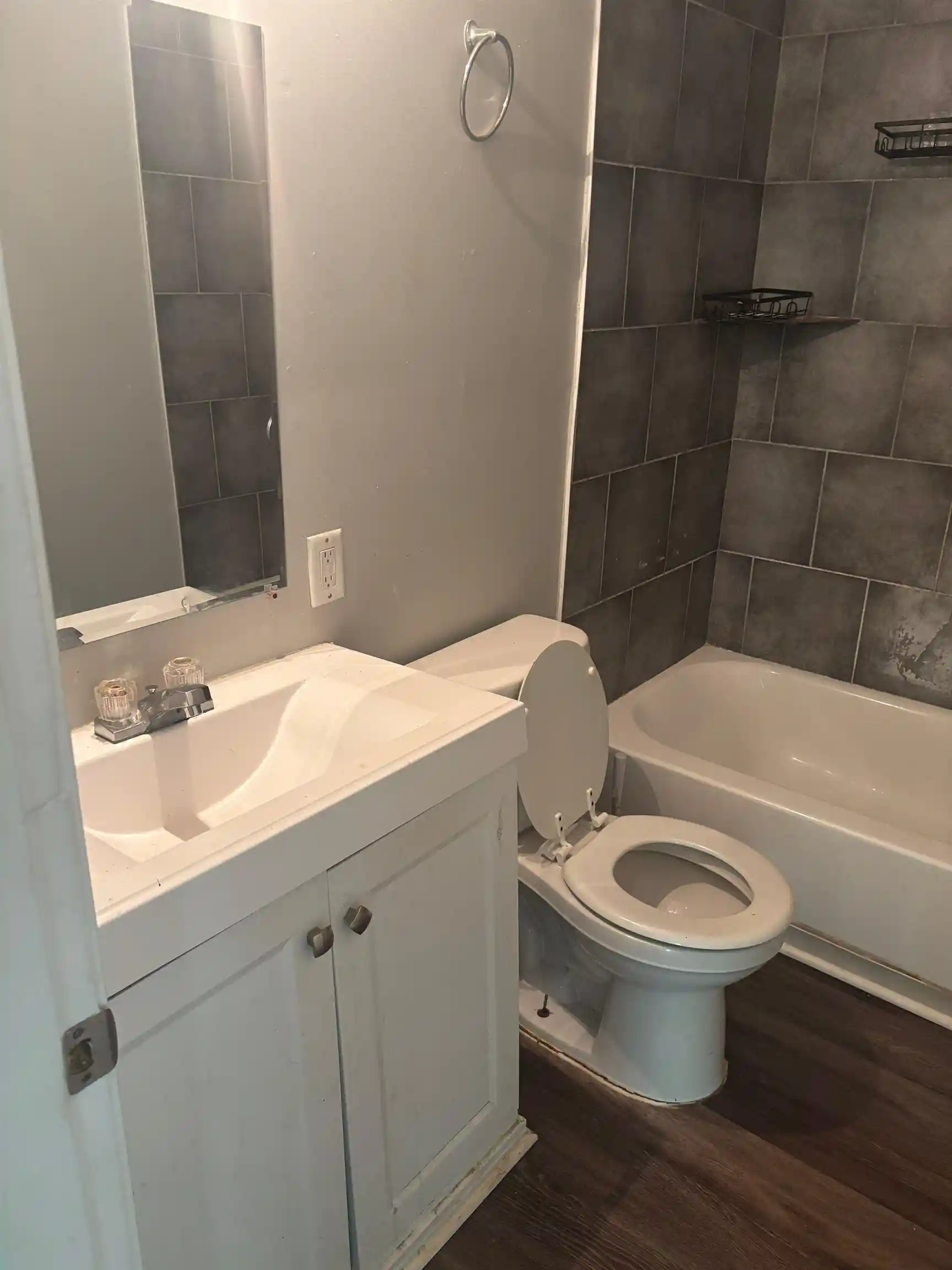 Photo 2 of Sale Pending at 1311 Marlin Rd, Memphis, TN 38116 | MLS# 10229658 | Listing updated on 2026-09-17