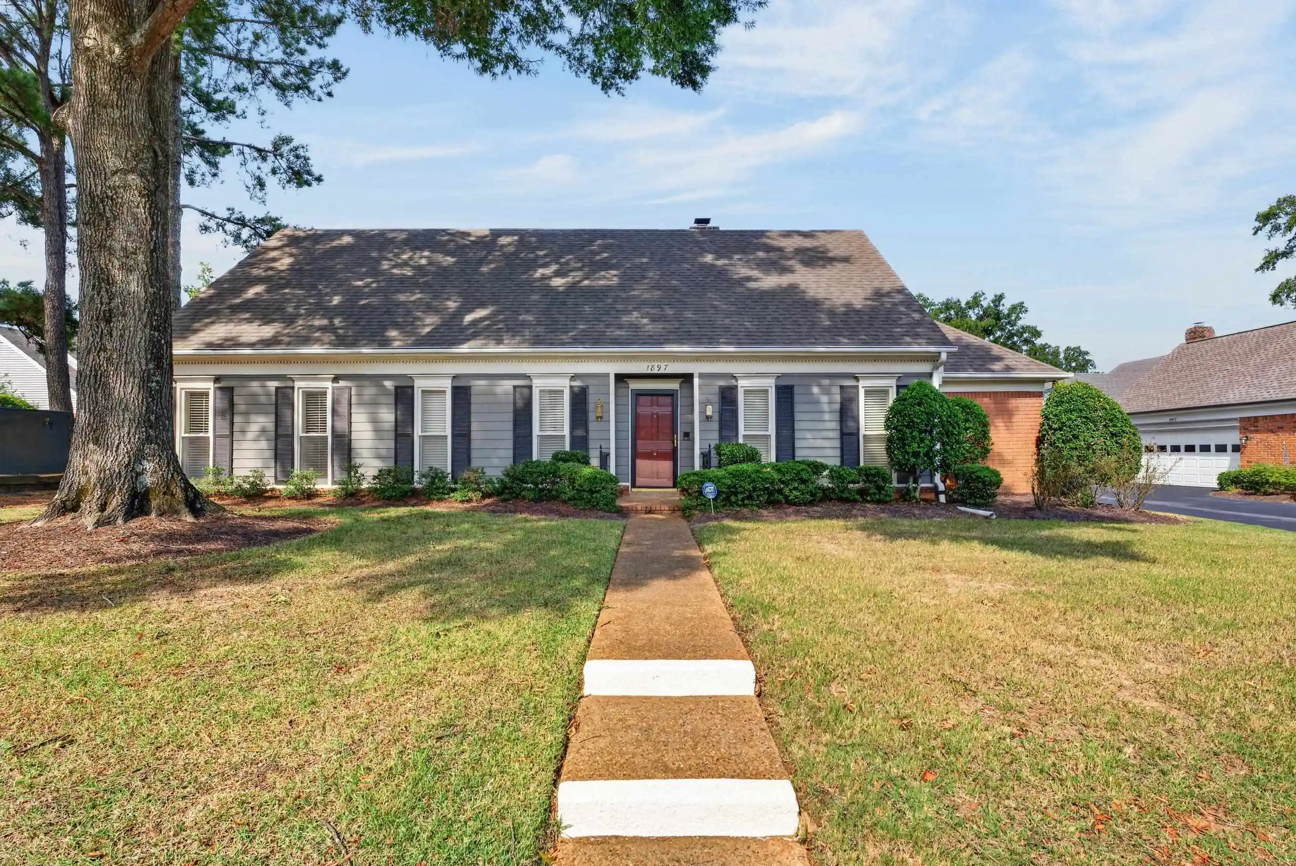 Photo 1 of Sale Pending at 1897 Allenby Rd, Germantown, TN 38139 | MLS# 10229661 | Listing updated on 2026-09-04