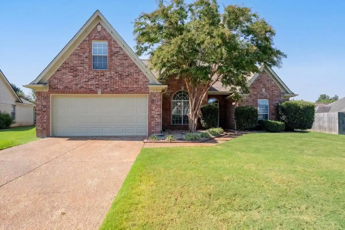 Photo 1 of Single family home for sale at 11181 Ivy Dr, Arlington, TN 38002 | MLS# 10229676 | Listing updated on 2026-09-03
