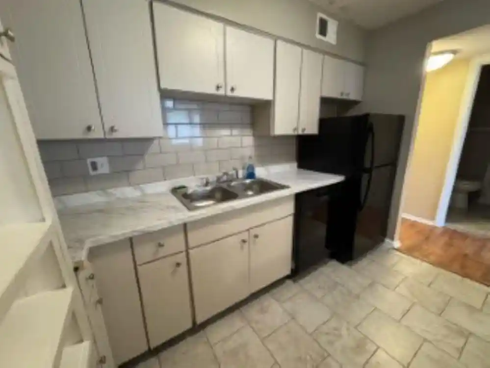 Photo 2 of Condo for sale at 108 N Belvedere Blvd #32, Memphis, TN 38104 | MLS# 10229678 | Listing updated on 2026-09-03